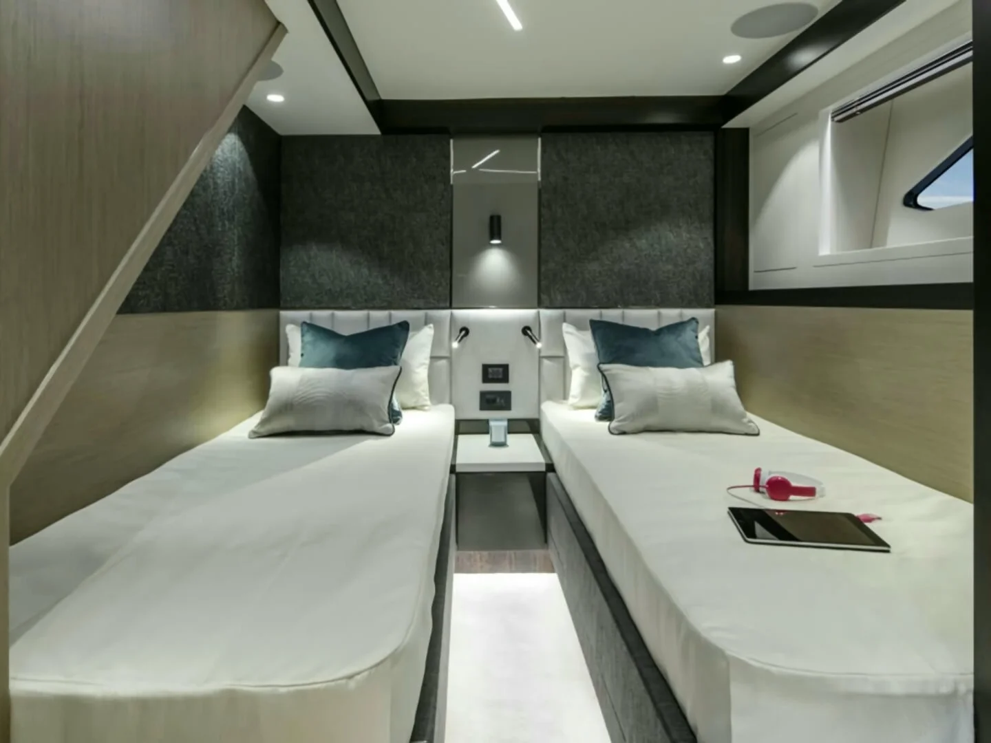 APOLLO | Sunseeker Manhattan 68 - Photo 21