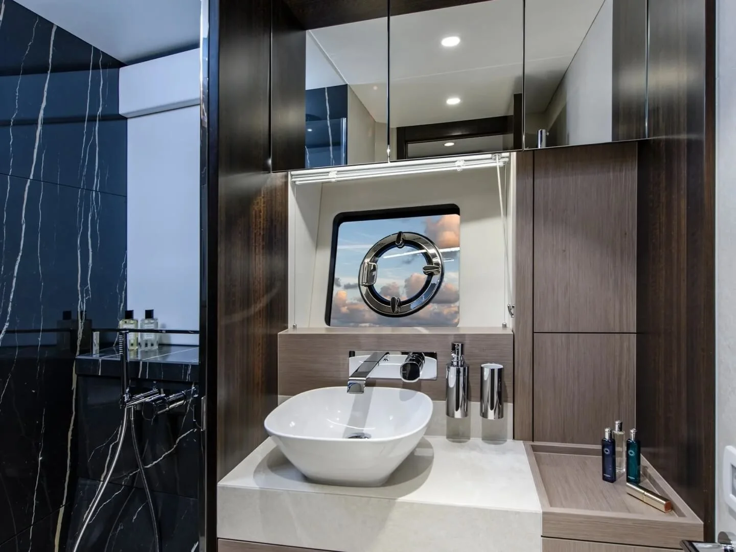 APOLLO | Sunseeker Manhattan 68 - Photo 19