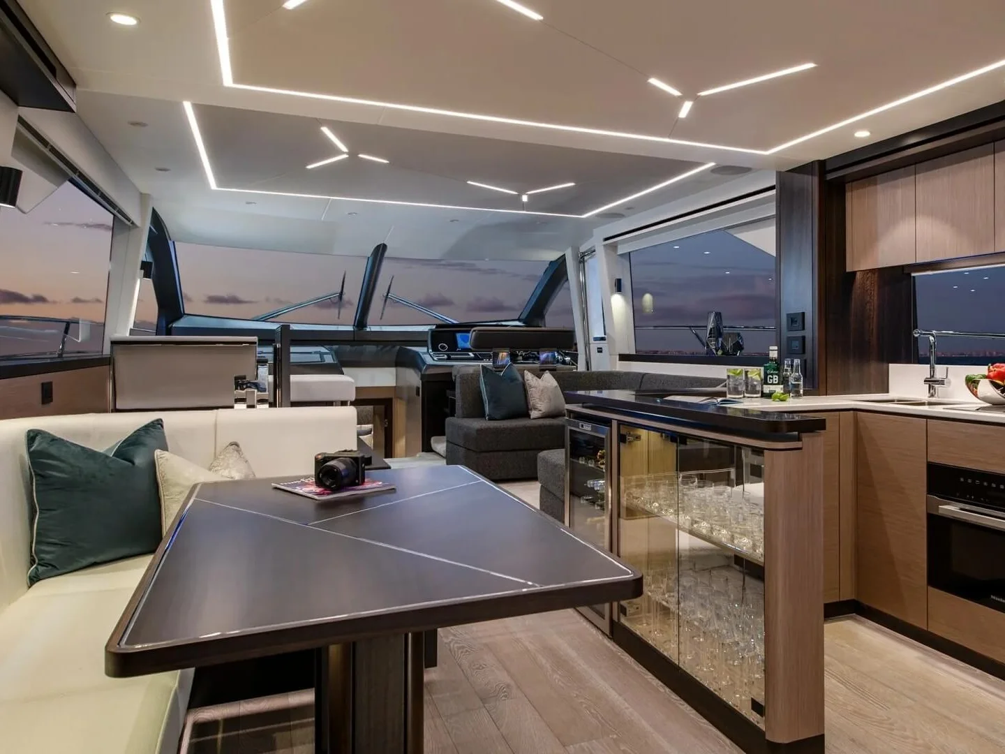 APOLLO | Sunseeker Manhattan 68 - Photo 10