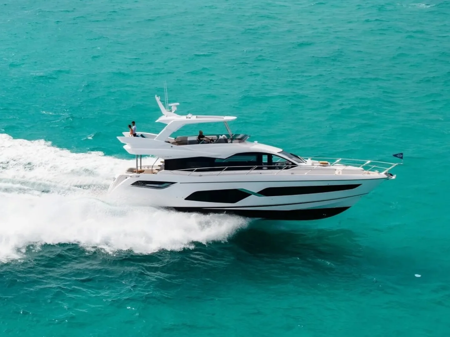 APOLLO | Sunseeker Manhattan 68