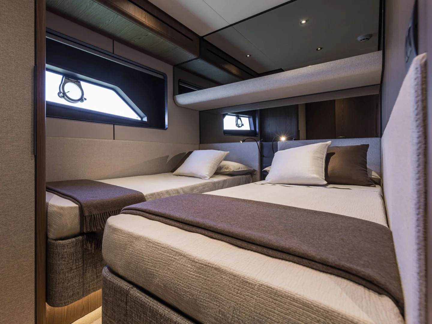 DAENI | Ferretti 580 - Photo 22