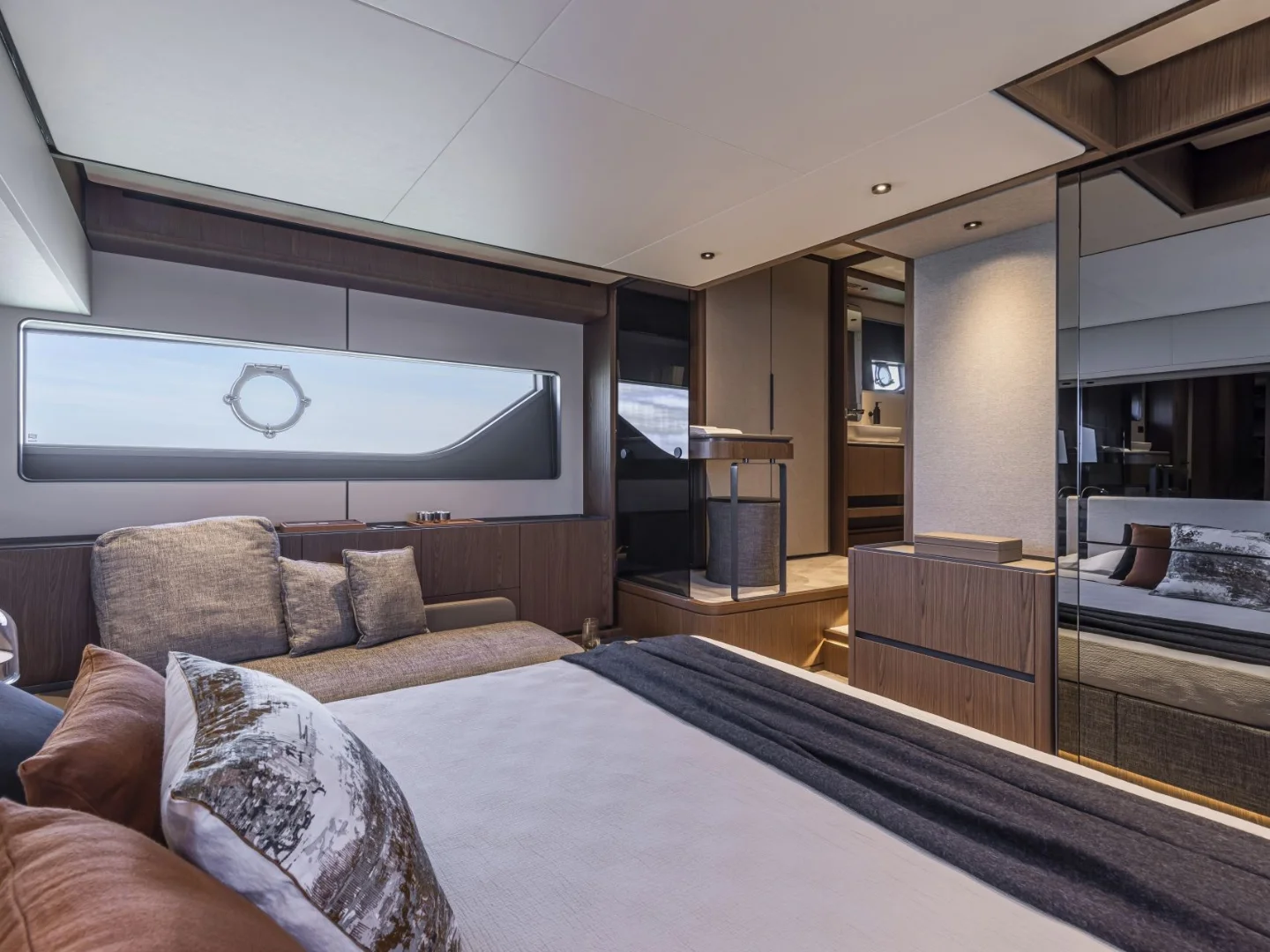 DAENI | Ferretti 580 - Photo 15