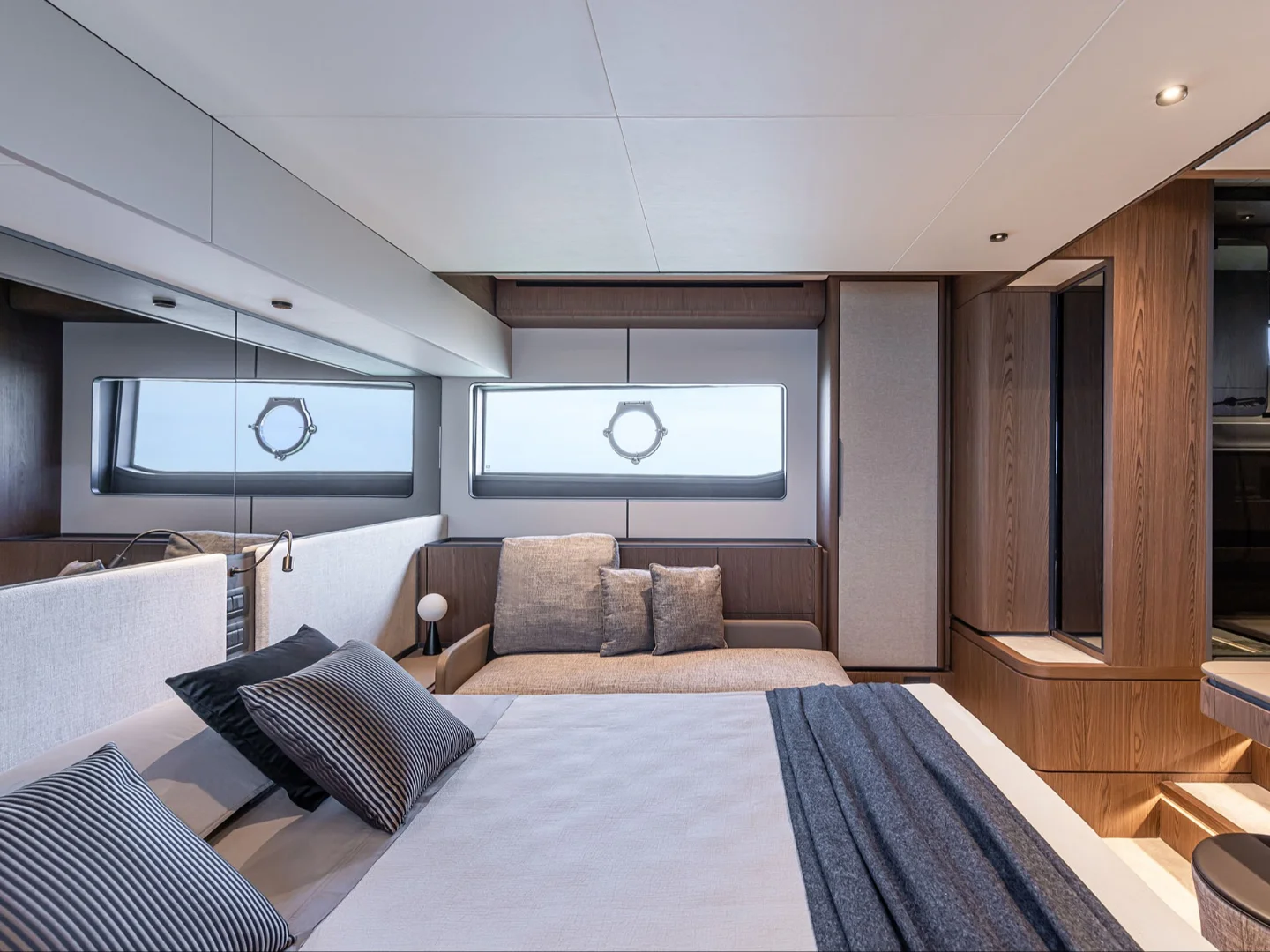 DAENI | Ferretti 580 - Photo 14