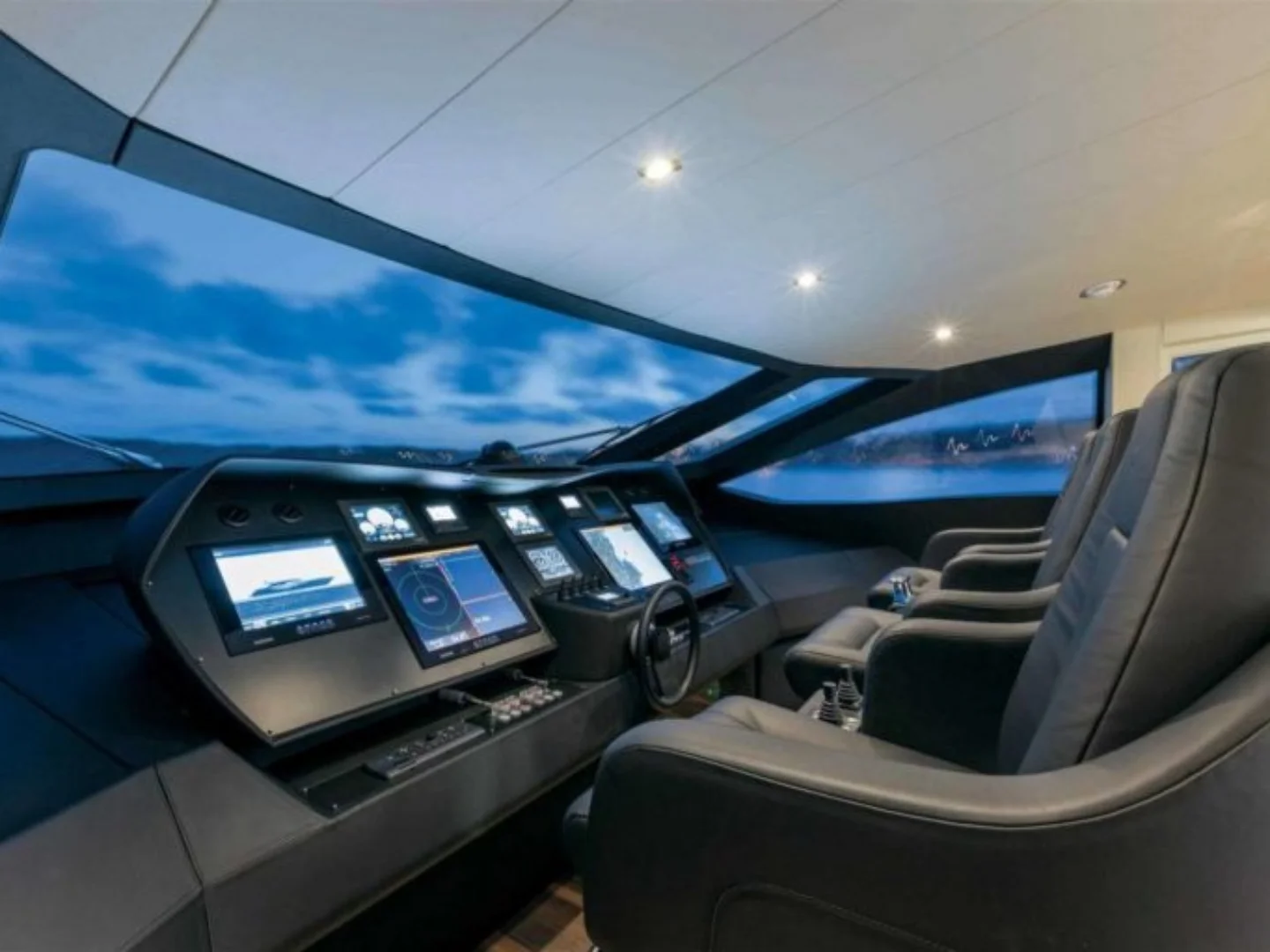 NAAV | Pershing 108 - Photo 16