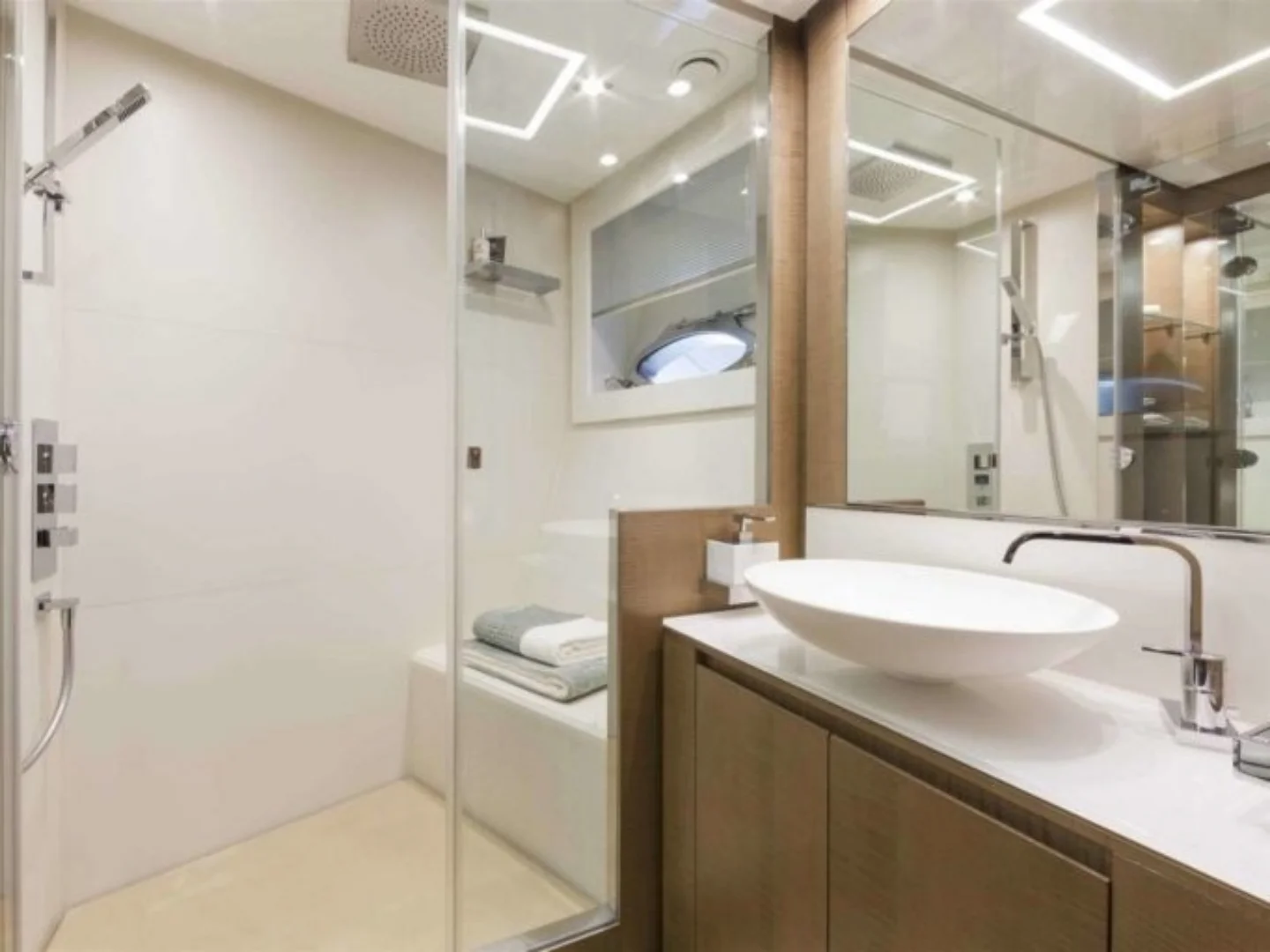 NAAV | Pershing 108 - Photo 27