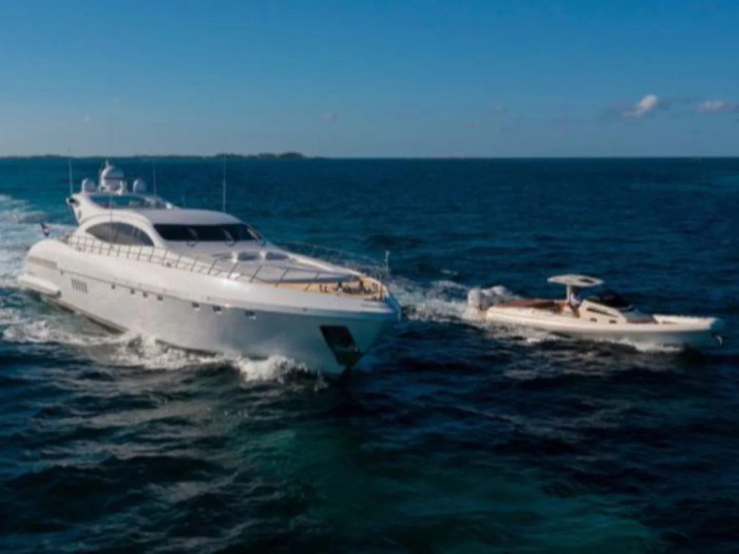 TOTAL | Mangusta 108 - Photo 6