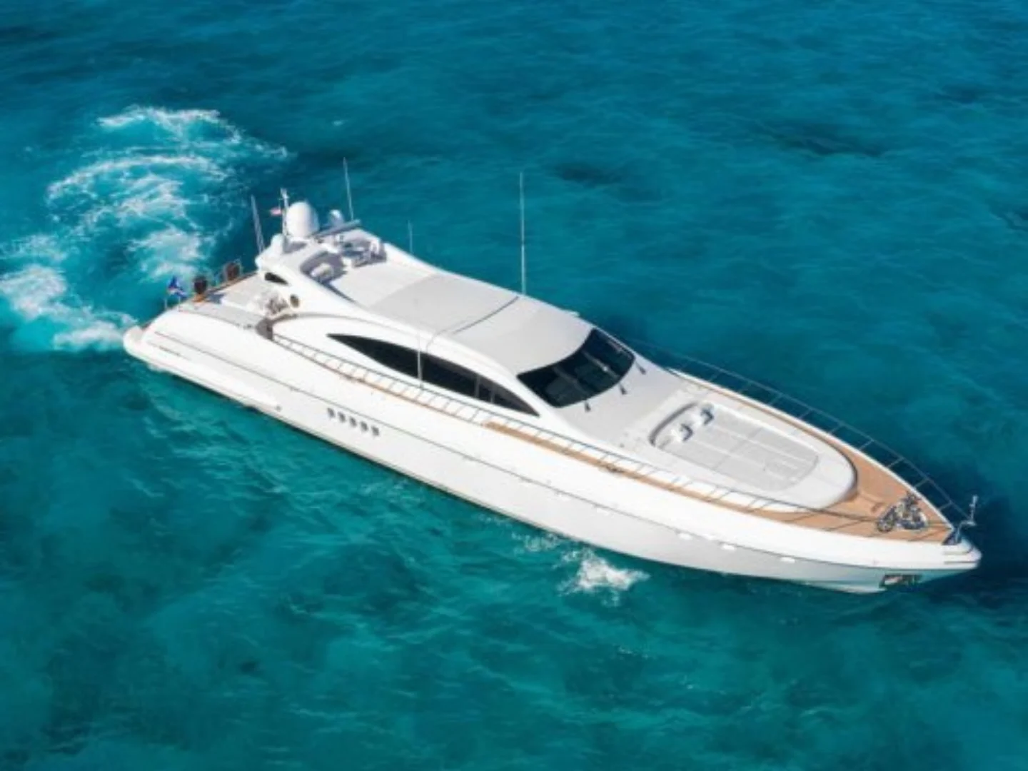 TOTAL | Mangusta 108 - Photo 2