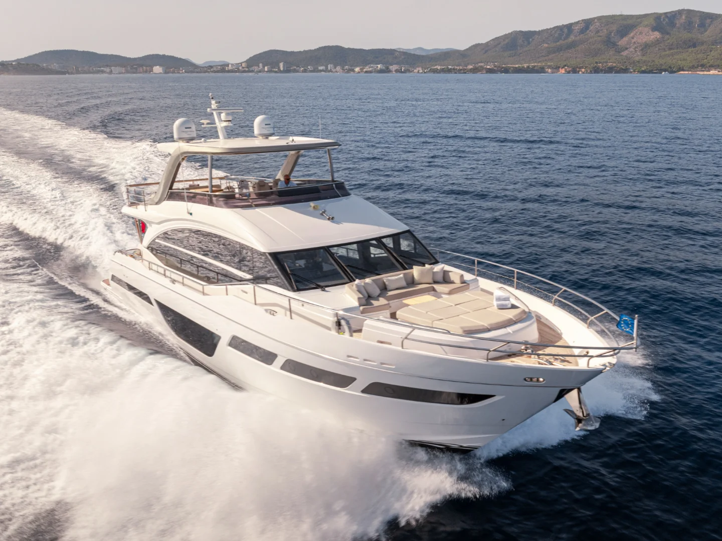 MIO BARCO II | Princess Y78 - Photo 3
