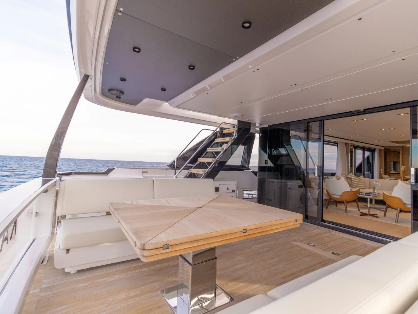 KARMA | Ferretti 100' - Photo 18