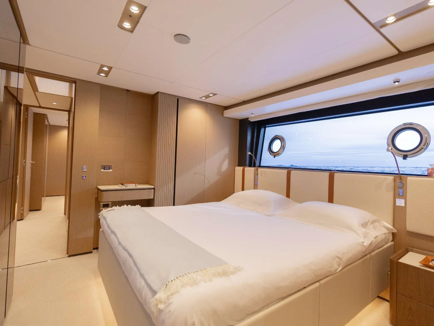 KARMA | Ferretti 100' - Photo 26
