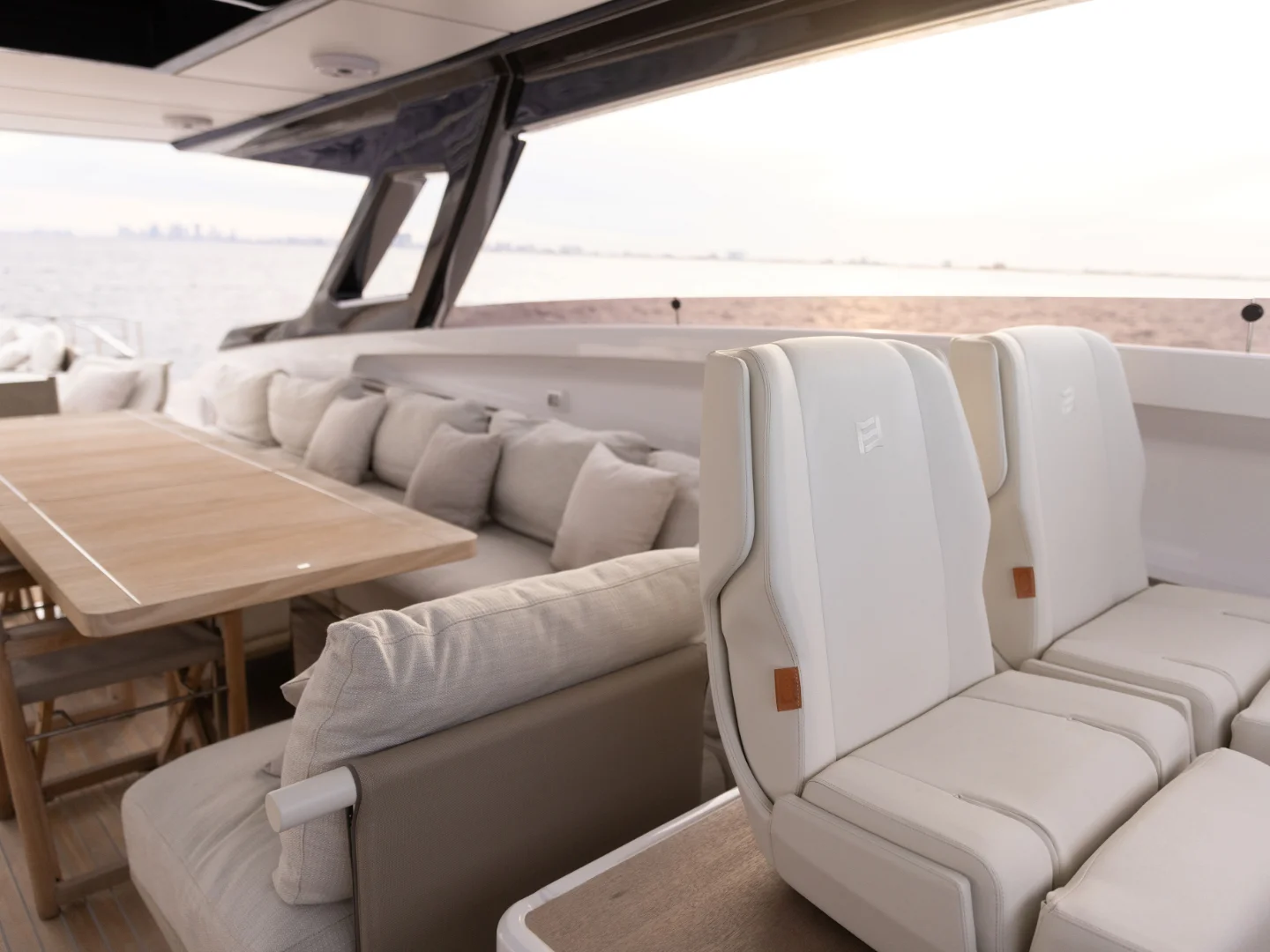 KARMA | Ferretti 100' - Photo 16