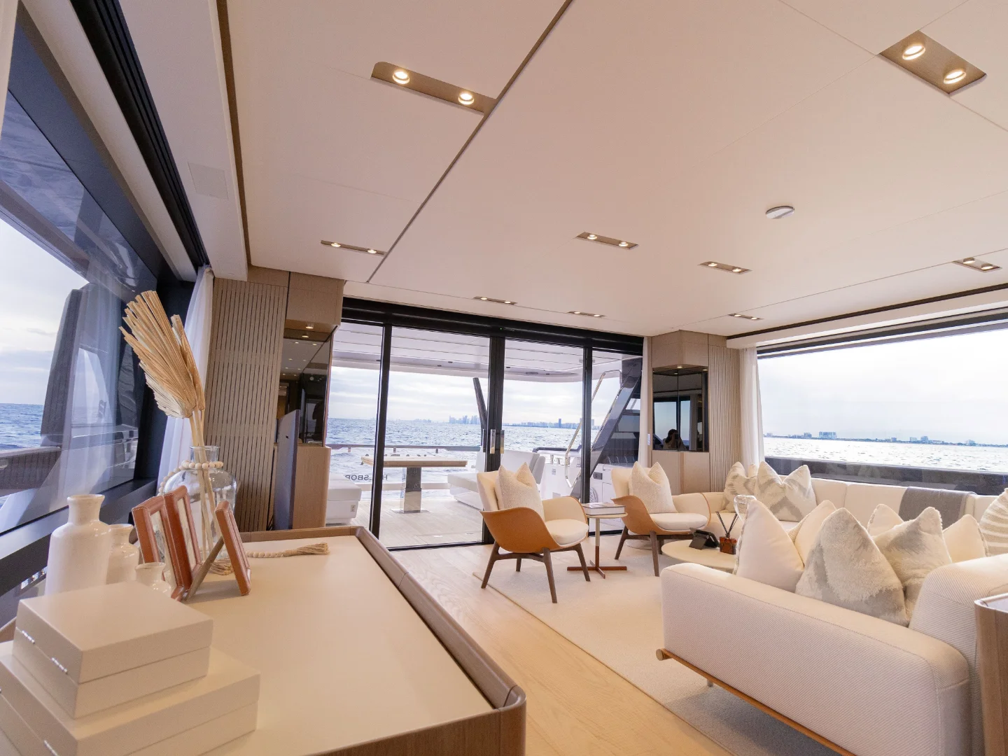 KARMA | Ferretti 100' - Photo 20