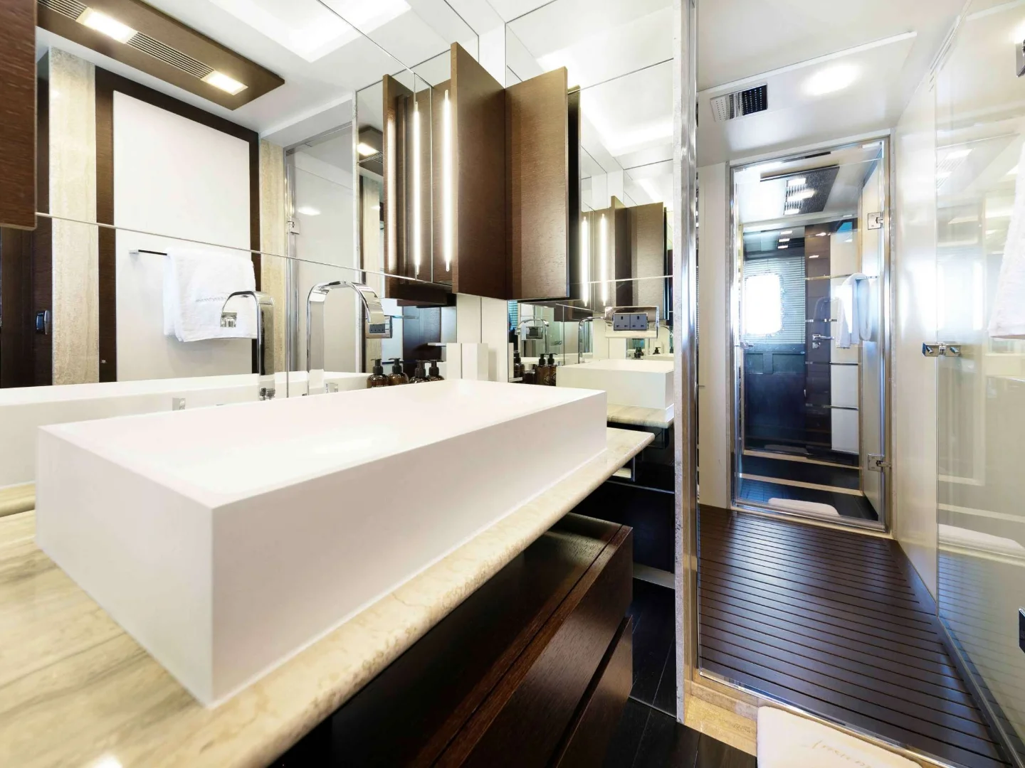 INSIEME | Azimut 105 - Photo 17