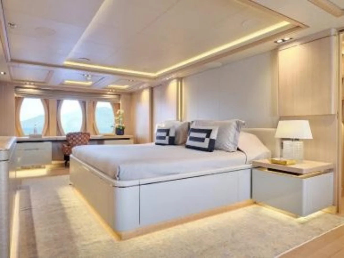 JAZ | Amels 51M - Photo 20