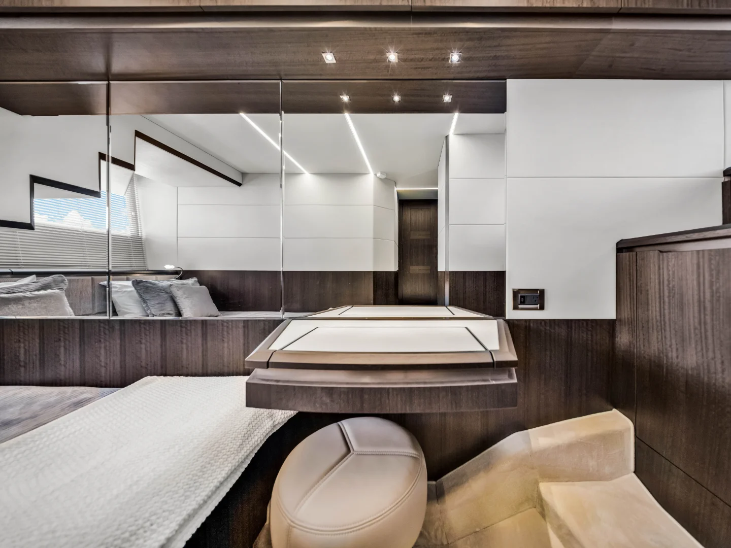 SEVEN SEAS | Galeon 68' - Photo 24