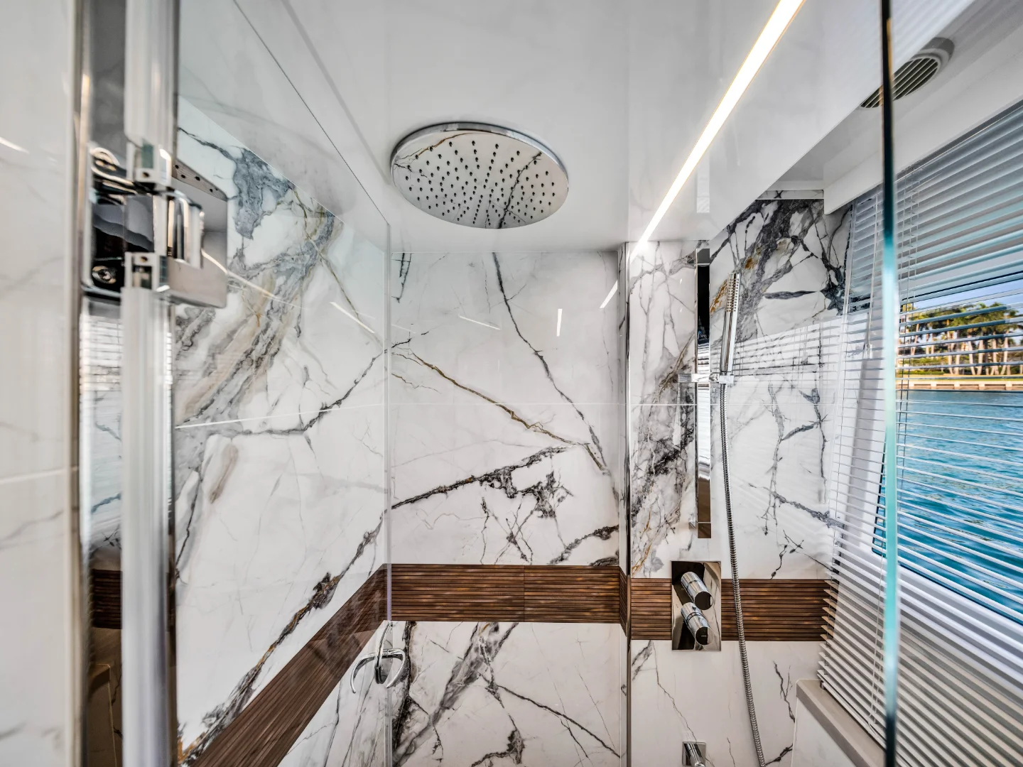 SEVEN SEAS | Galeon 68' - Photo 33