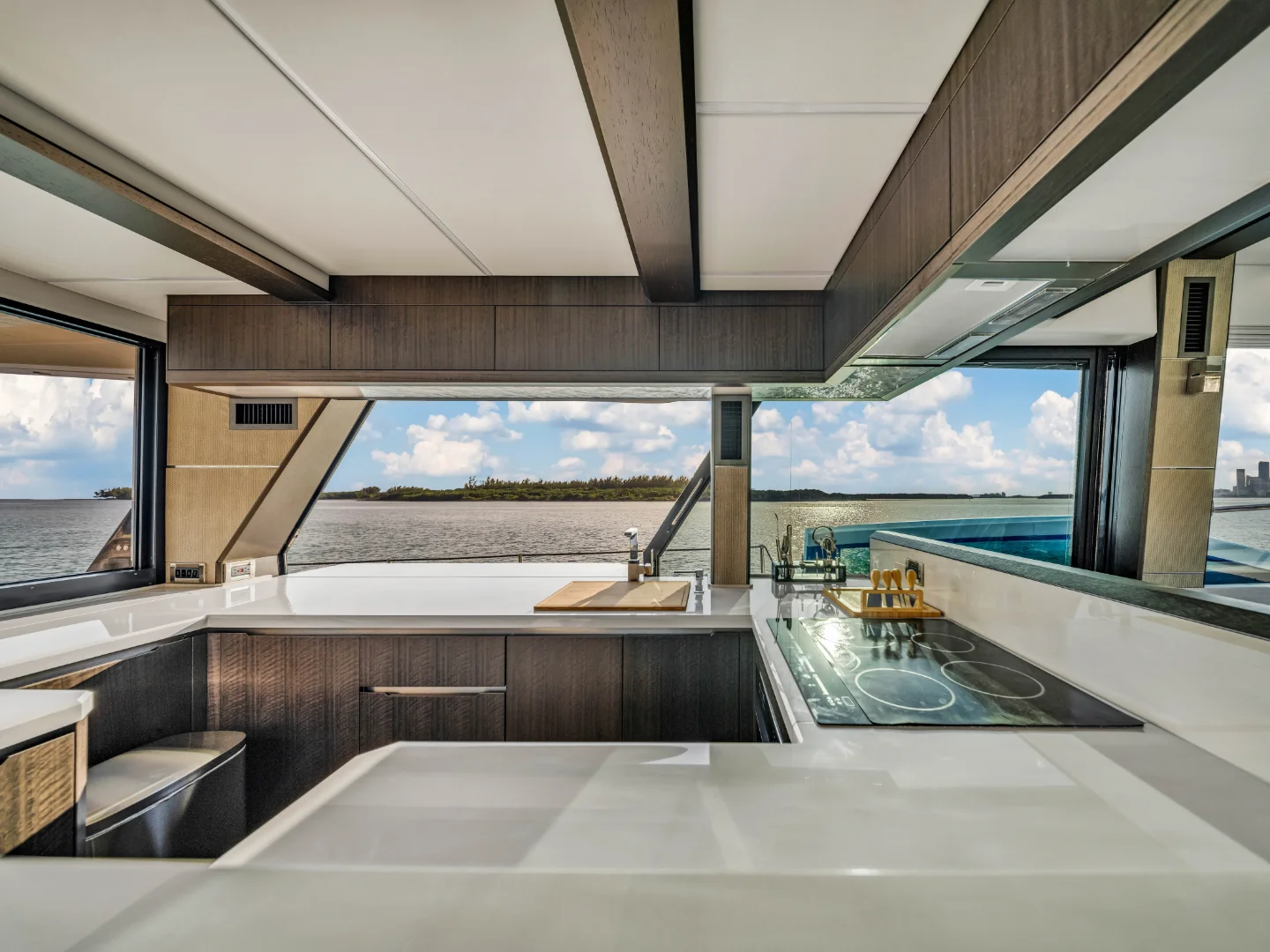 SEVEN SEAS | Galeon 68' - Photo 42