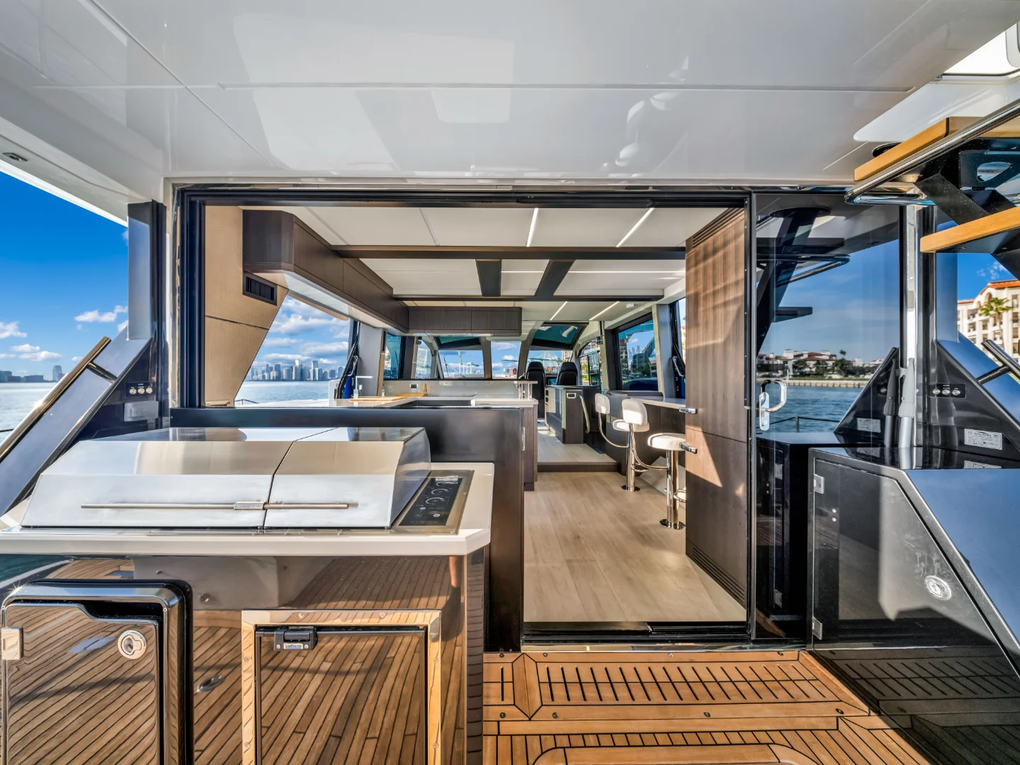 SEVEN SEAS | Galeon 68' - Photo 18