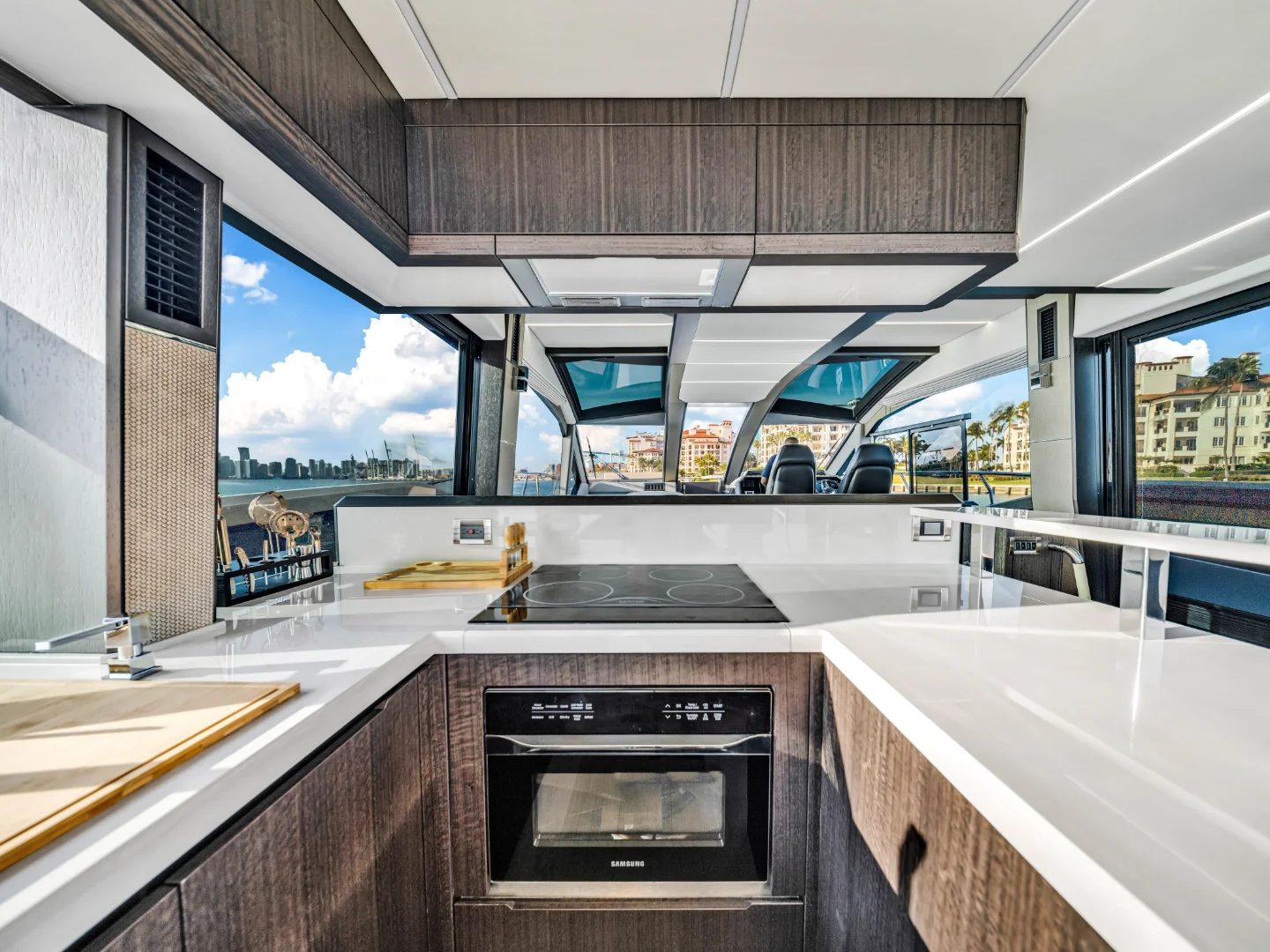 SEVEN SEAS | Galeon 68' - Photo 19