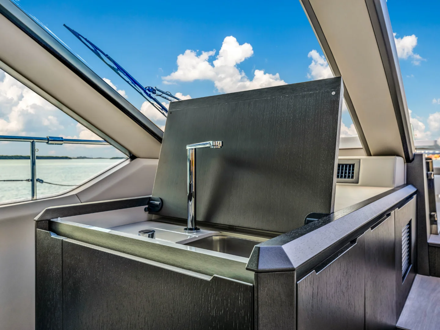 SEVEN SEAS | Galeon 68' - Photo 10