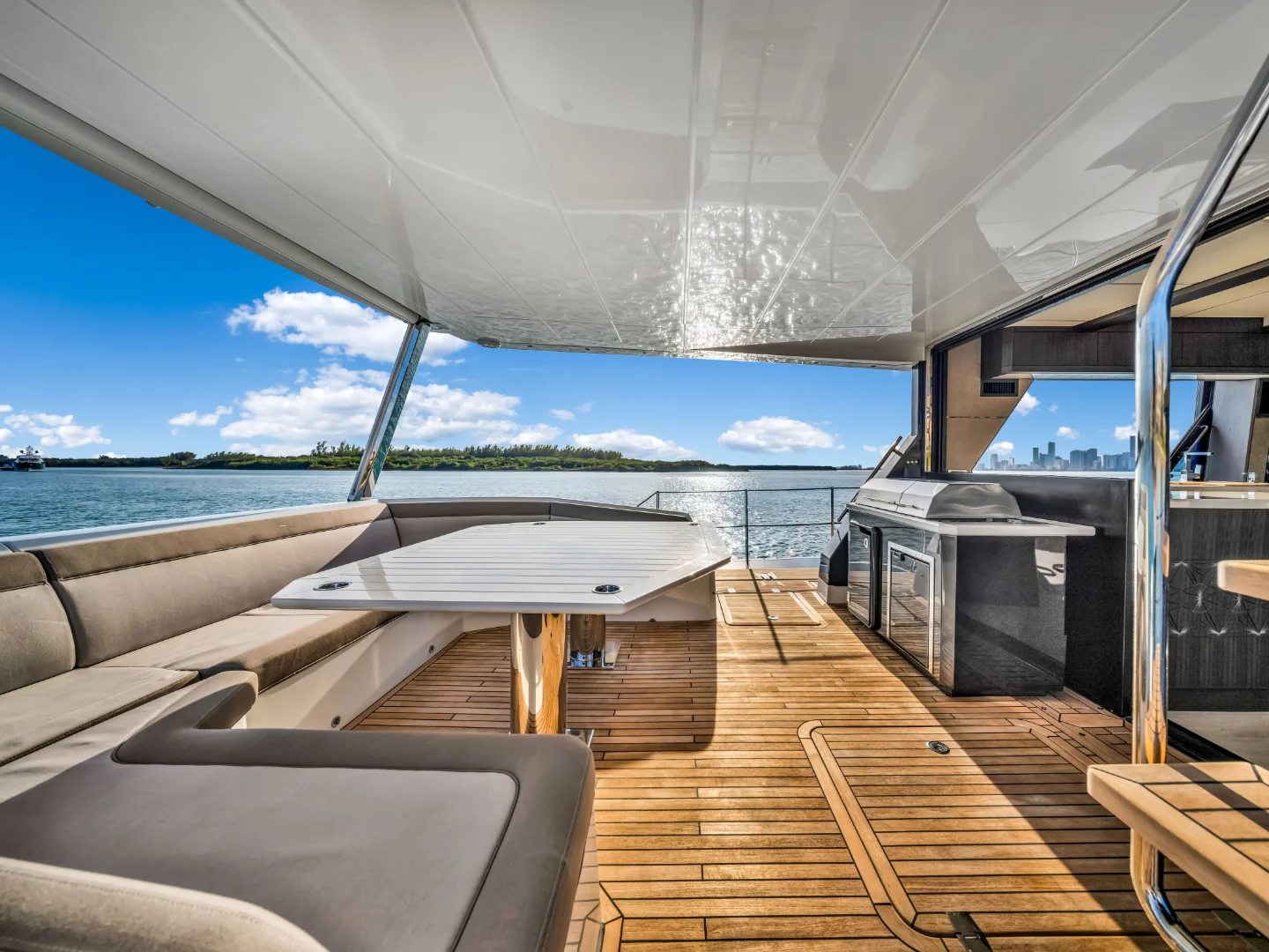 SEVEN SEAS | Galeon 68' - Photo 11