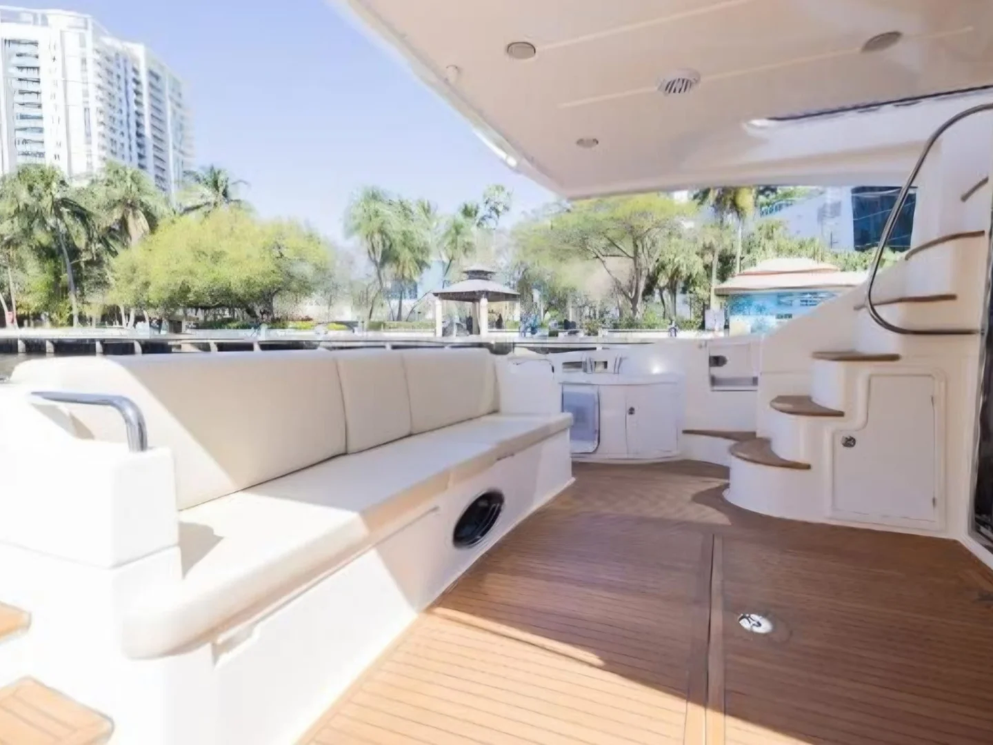 FREEDOM | Azimut 65 - Photo 13