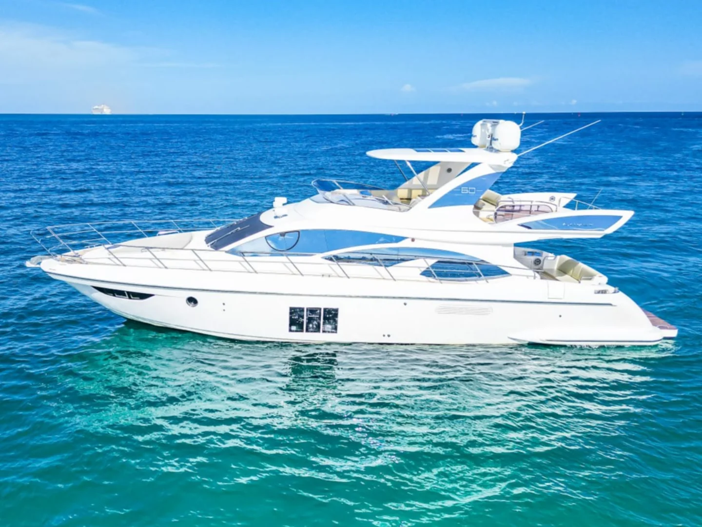 FREEDOM | Azimut 65 - Photo 3