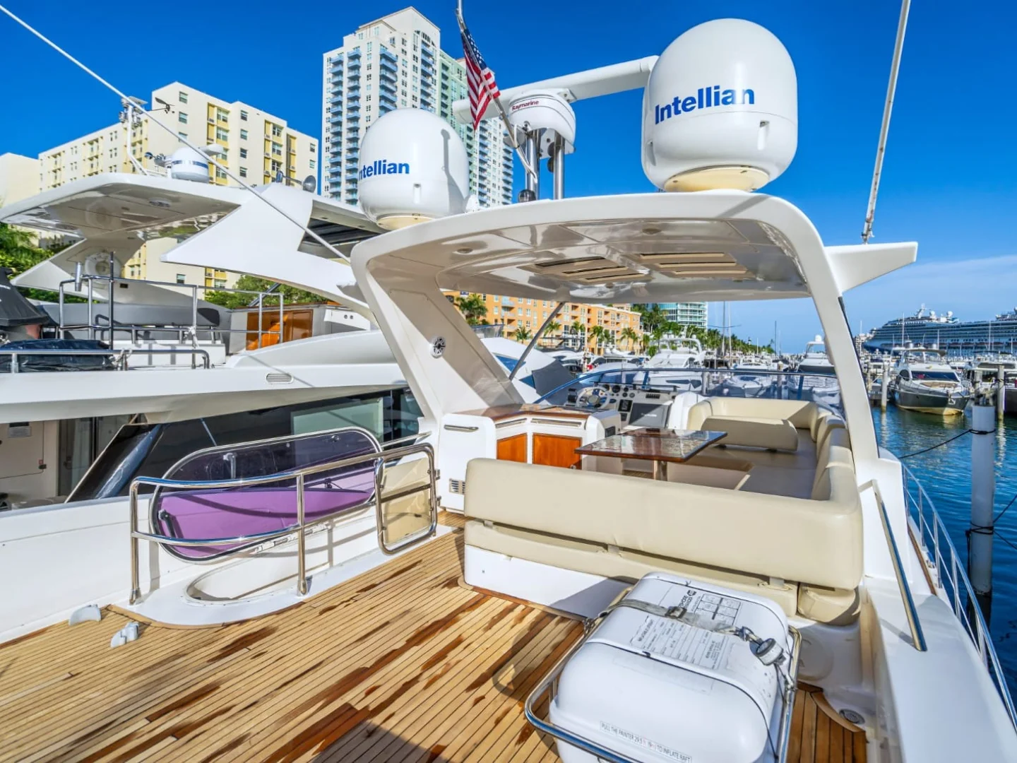 FREEDOM | Azimut 65 - Photo 29