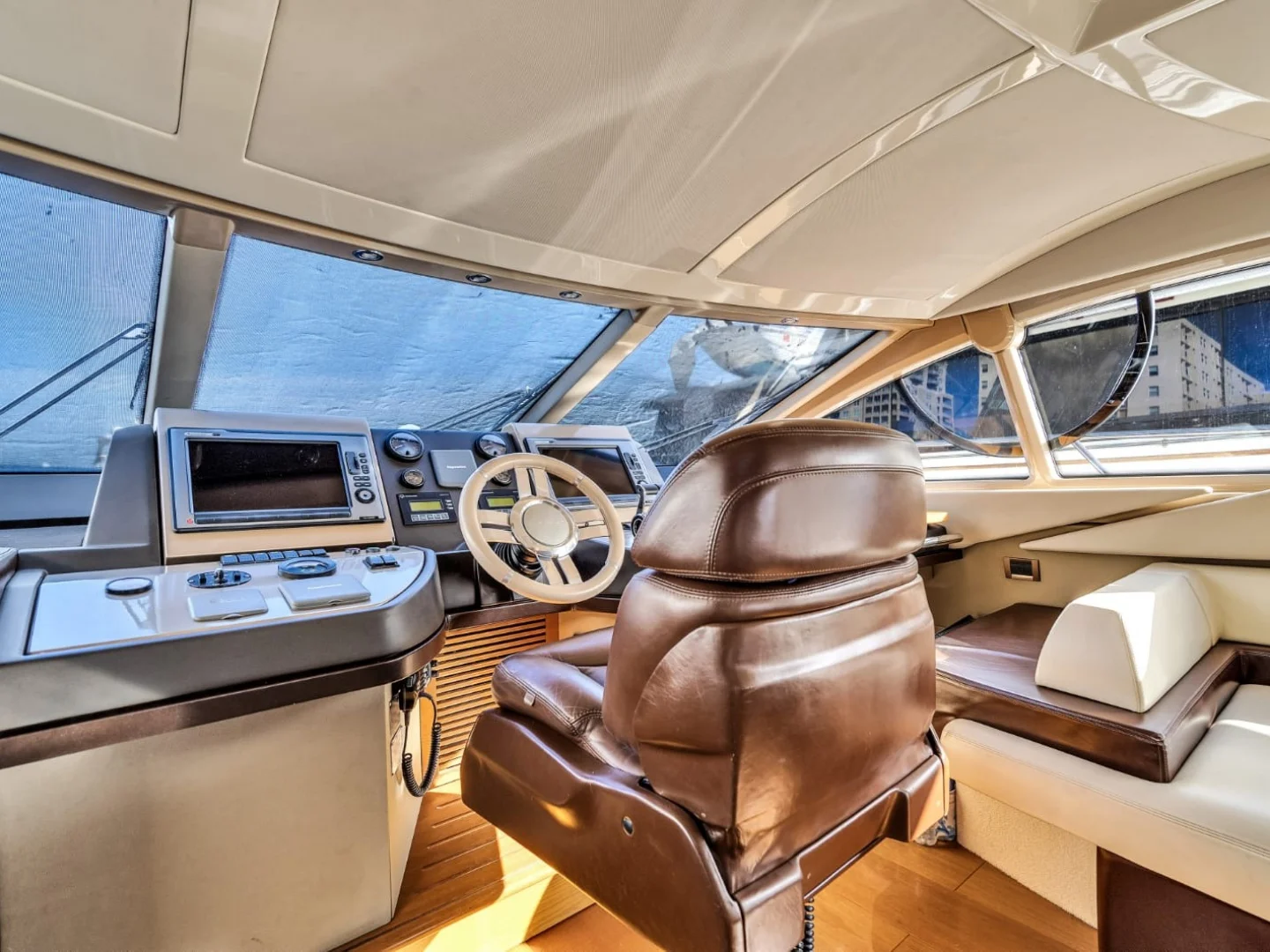 FREEDOM | Azimut 65 - Photo 40