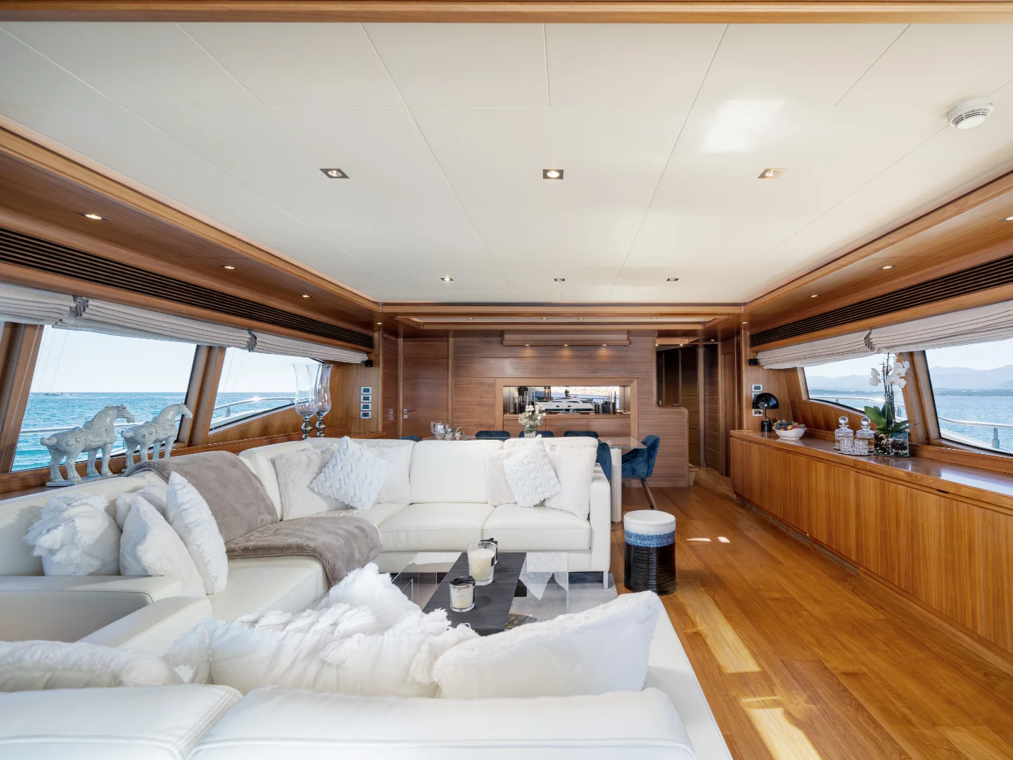 ETHNA | Ferretti Custom Line 97 - Photo 17