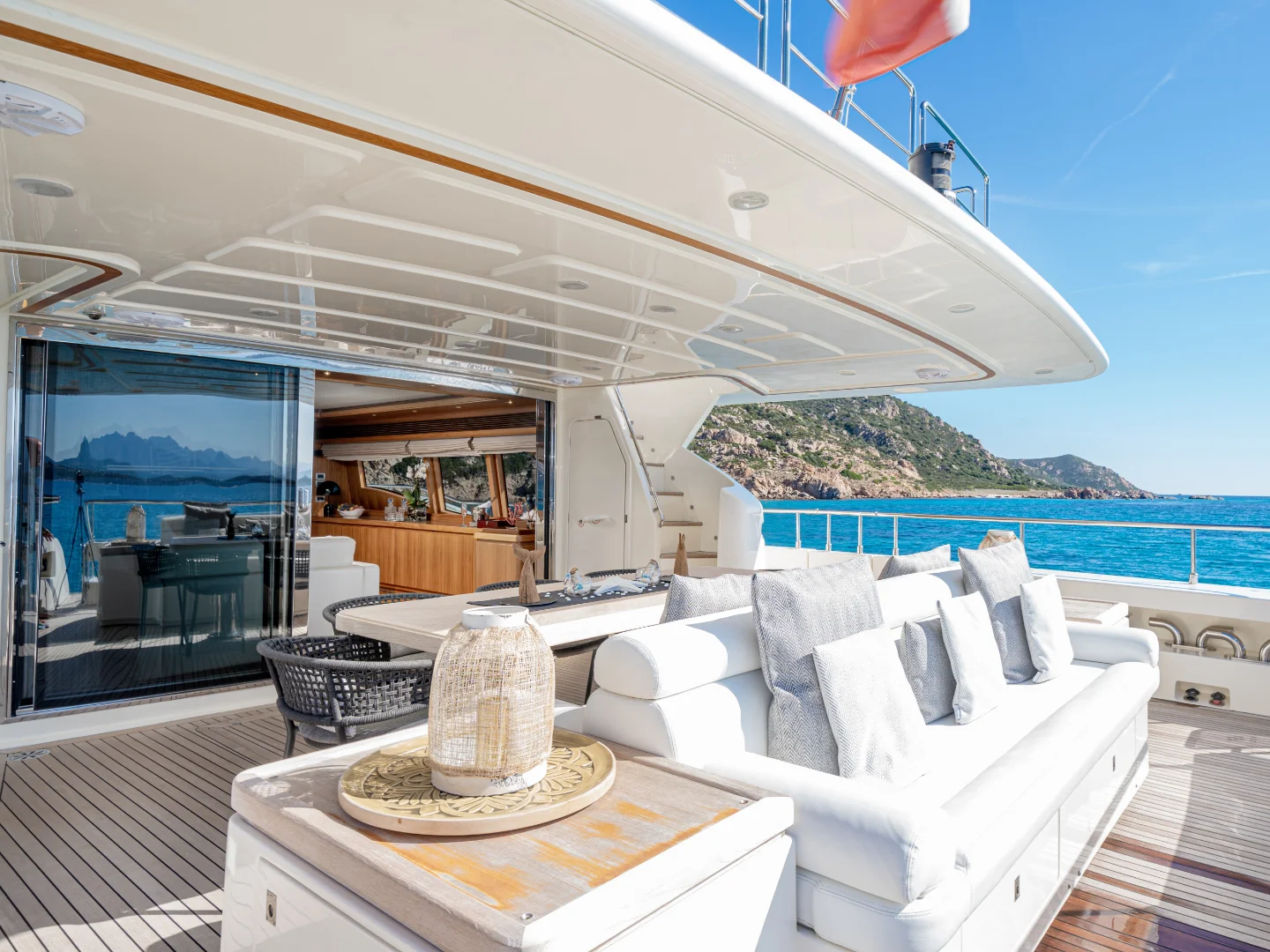 ETHNA | Ferretti Custom Line 97 - Photo 14