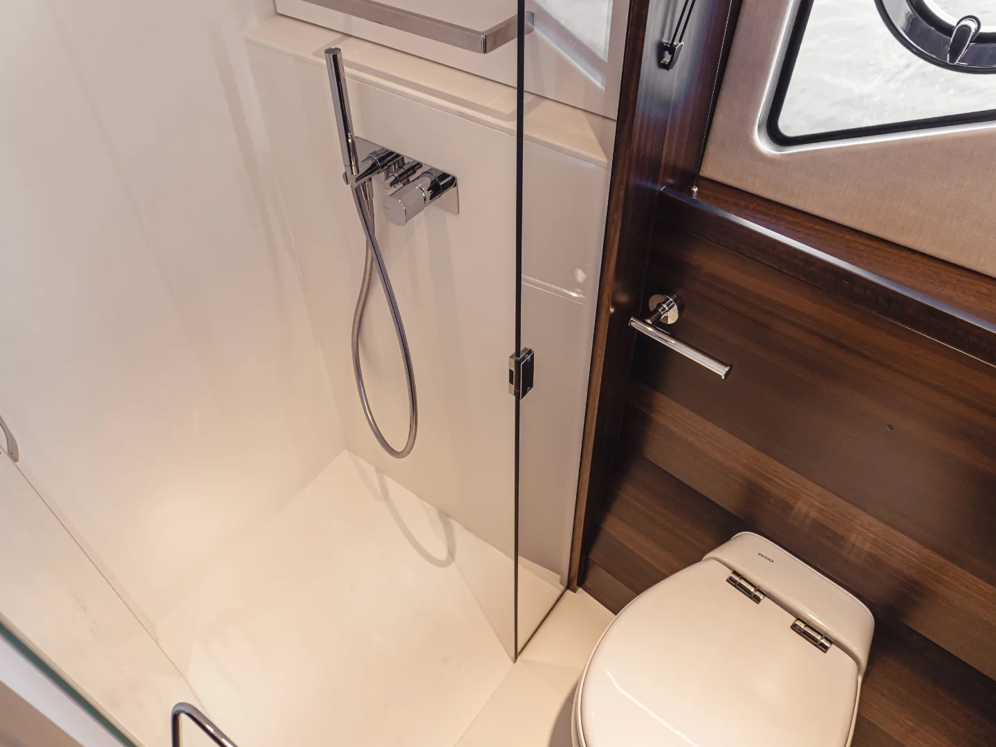 PERFECTION STILL | Sunseeker Manhattan 55 - Photo 20