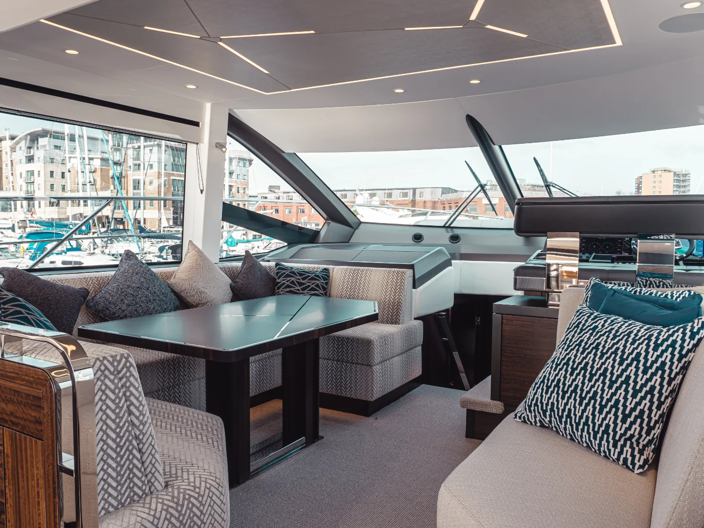 PERFECTION STILL | Sunseeker Manhattan 55 - Photo 13