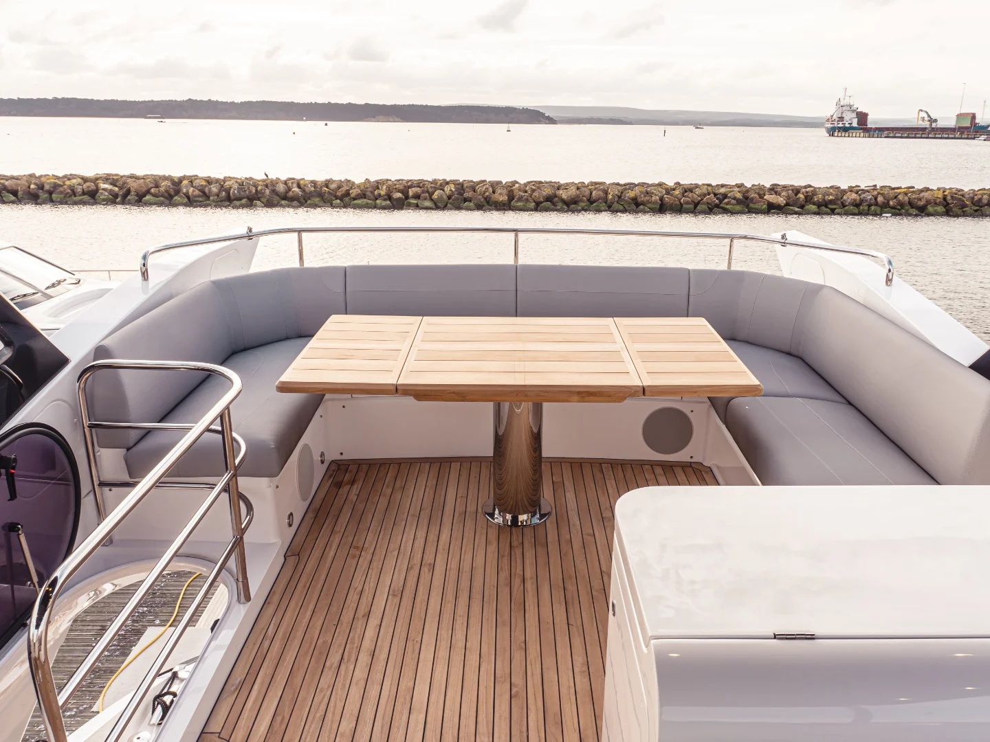 PERFECTION STILL | Sunseeker Manhattan 55 - Photo 3