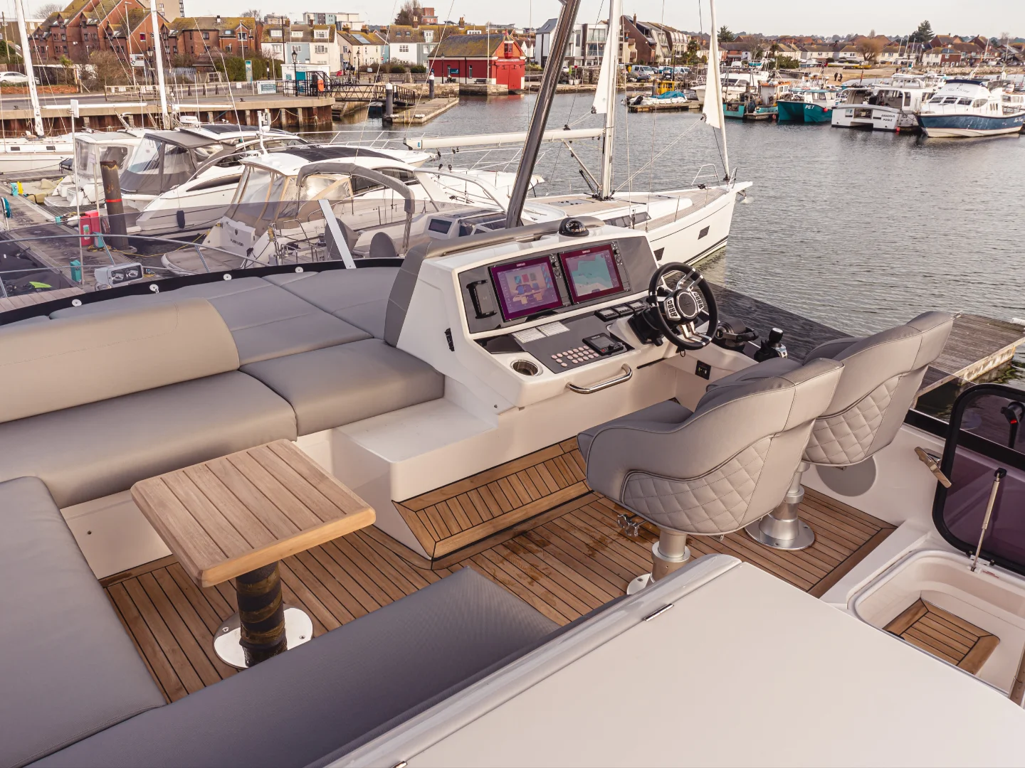 PERFECTION STILL | Sunseeker Manhattan 55 - Photo 7