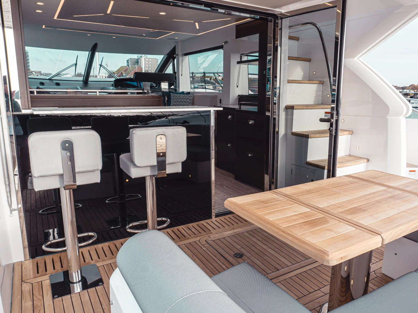 PERFECTION STILL | Sunseeker Manhattan 55 - Photo 8