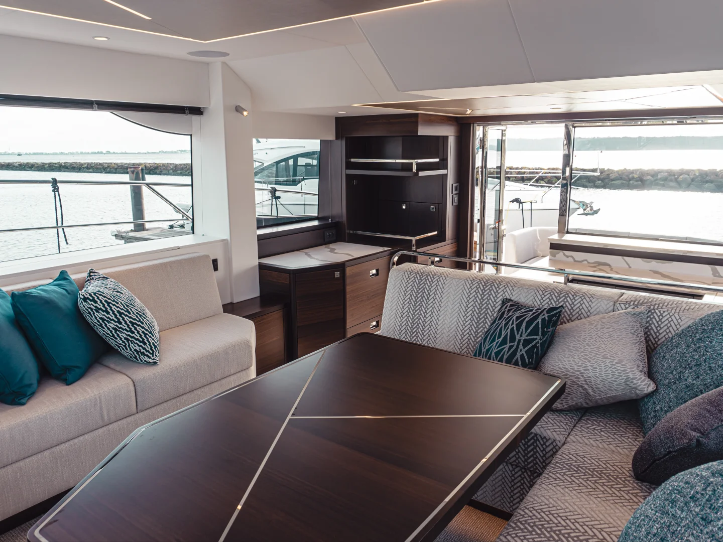 PERFECTION STILL | Sunseeker Manhattan 55 - Photo 15