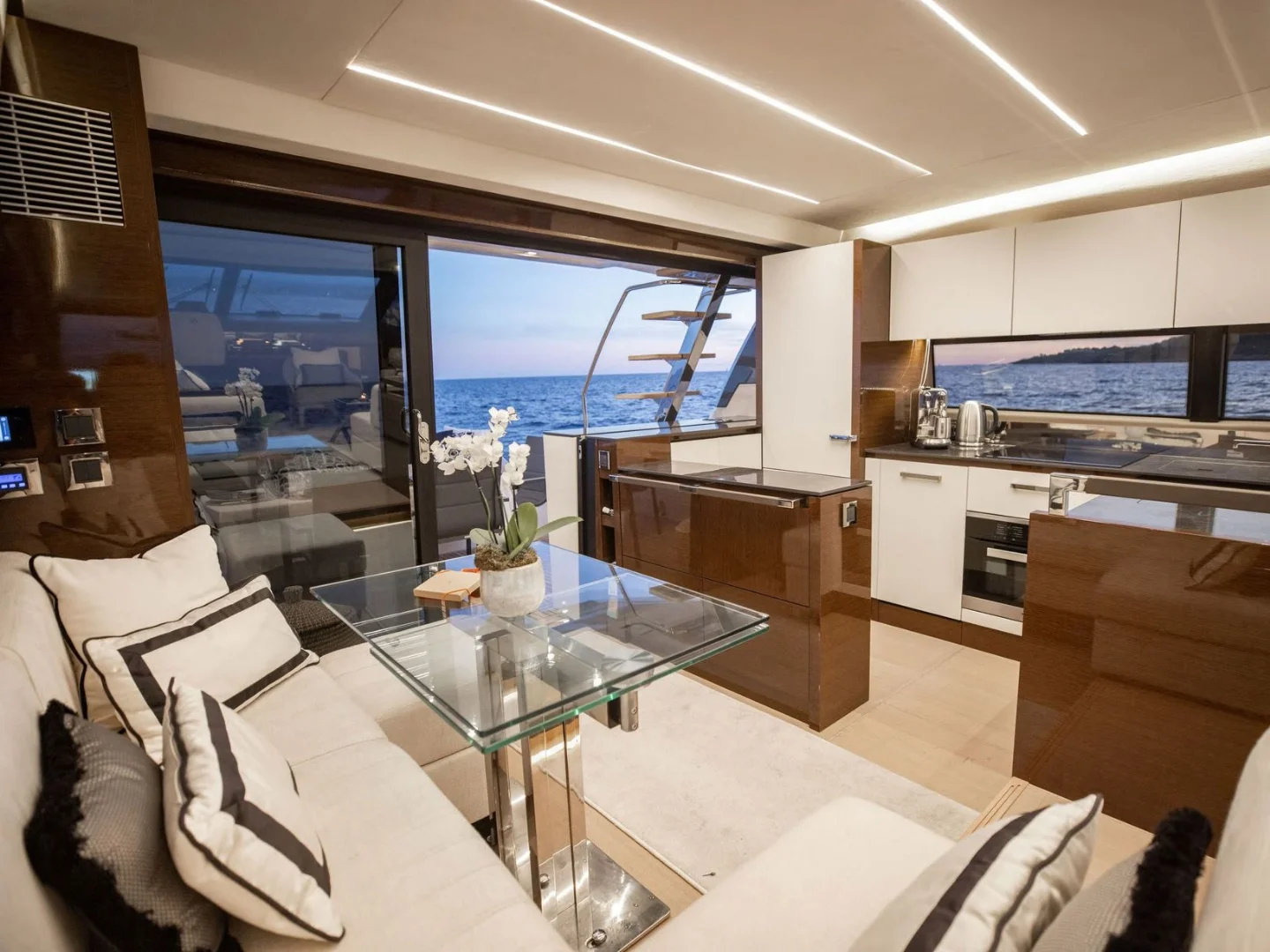 ROMY ONE | Prestige 680 - Photo 14