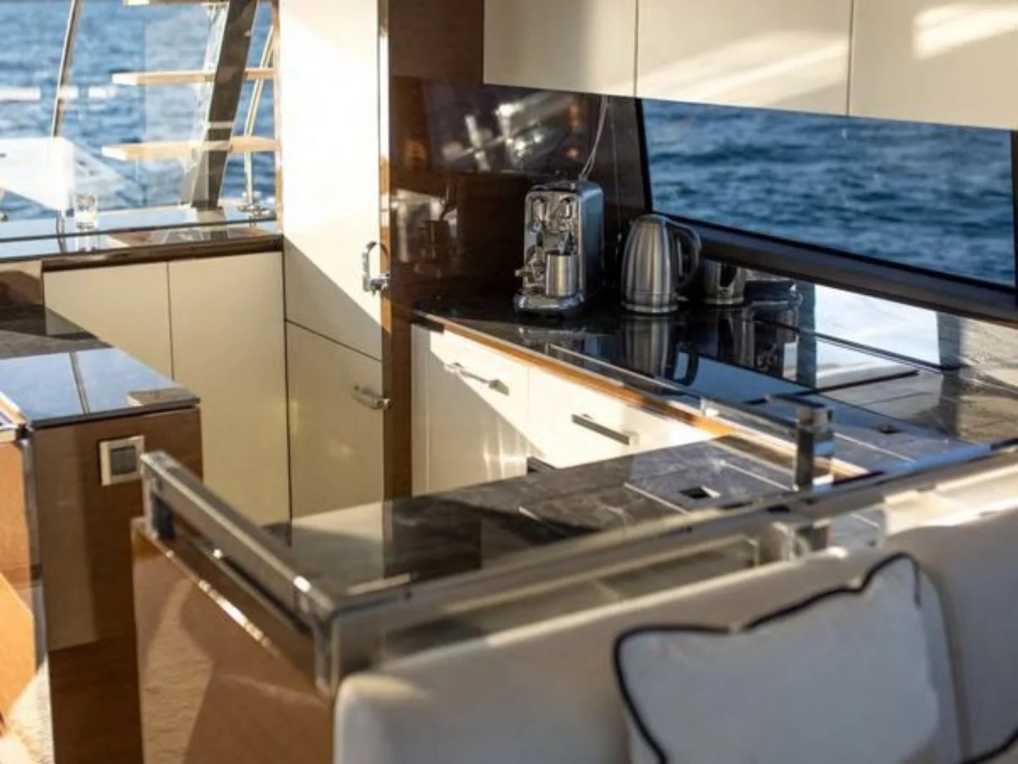 ROMY ONE | Prestige 680 - Photo 17