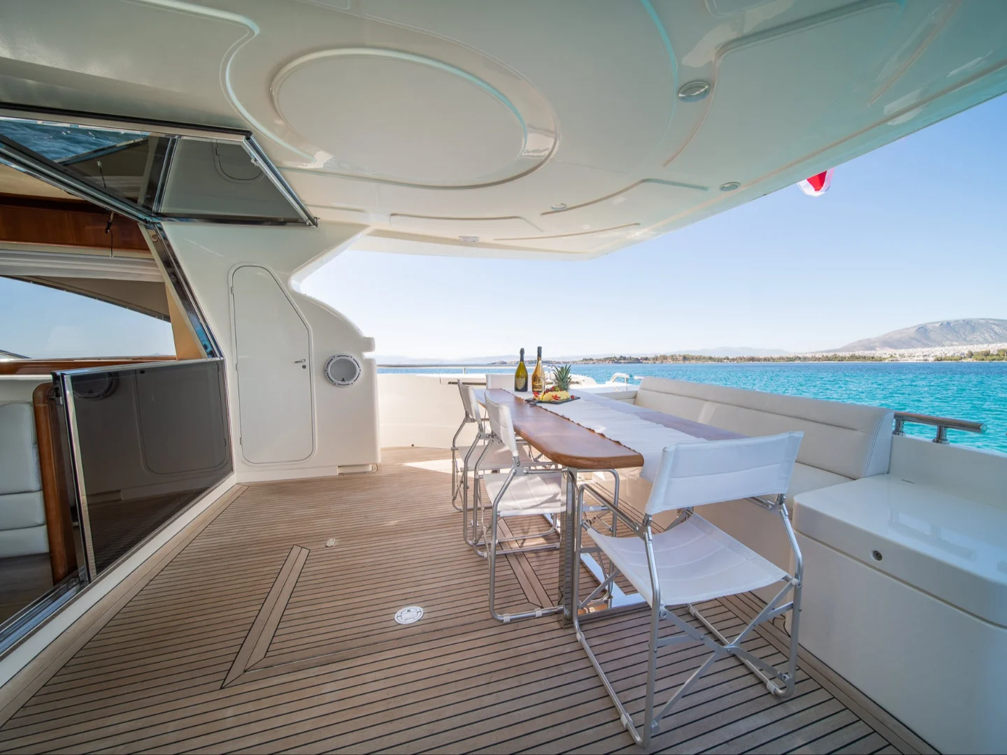 SIMPLY BRILLIANT | Ferretti 68 - Photo 13