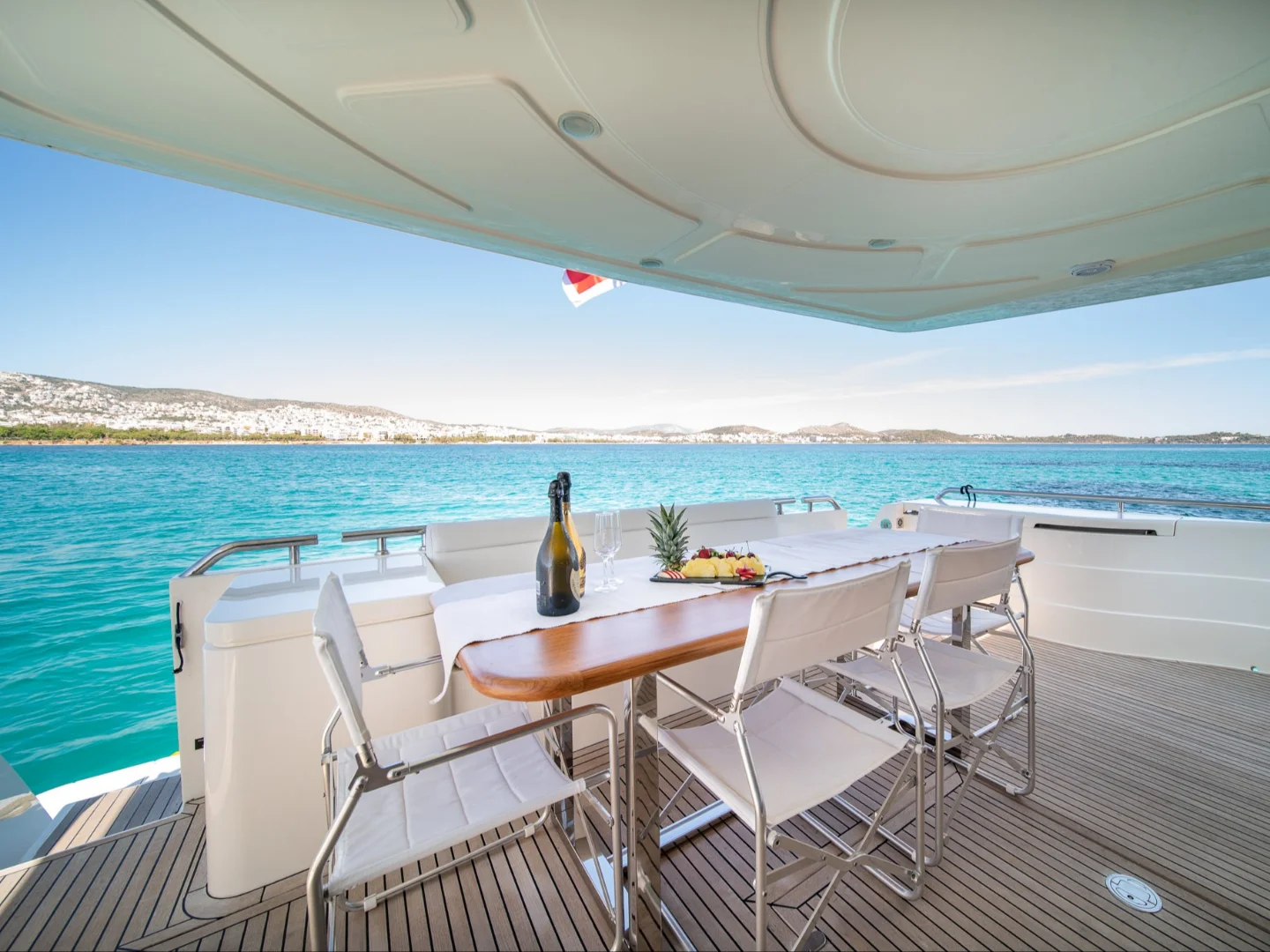 SIMPLY BRILLIANT | Ferretti 68 - Photo 12