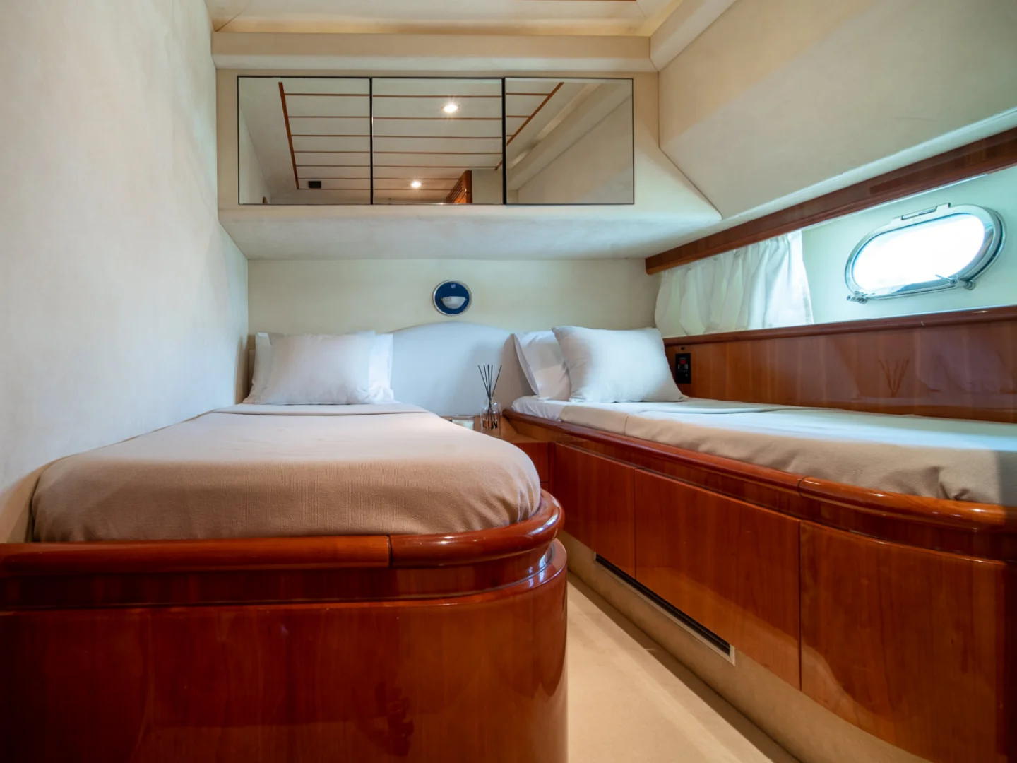 SIMPLY BRILLIANT | Ferretti 68 - Photo 27