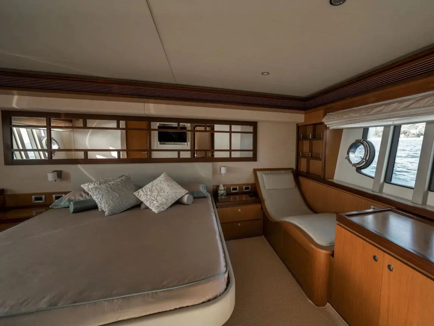 Ferretti 630 Fly - Photo 21
