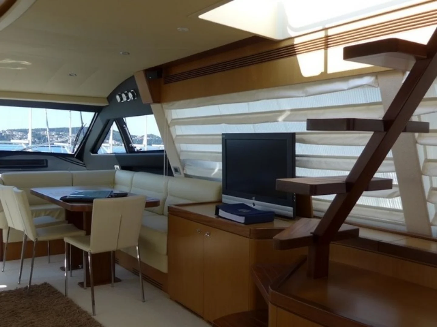 Ferretti 630 Fly - Photo 16