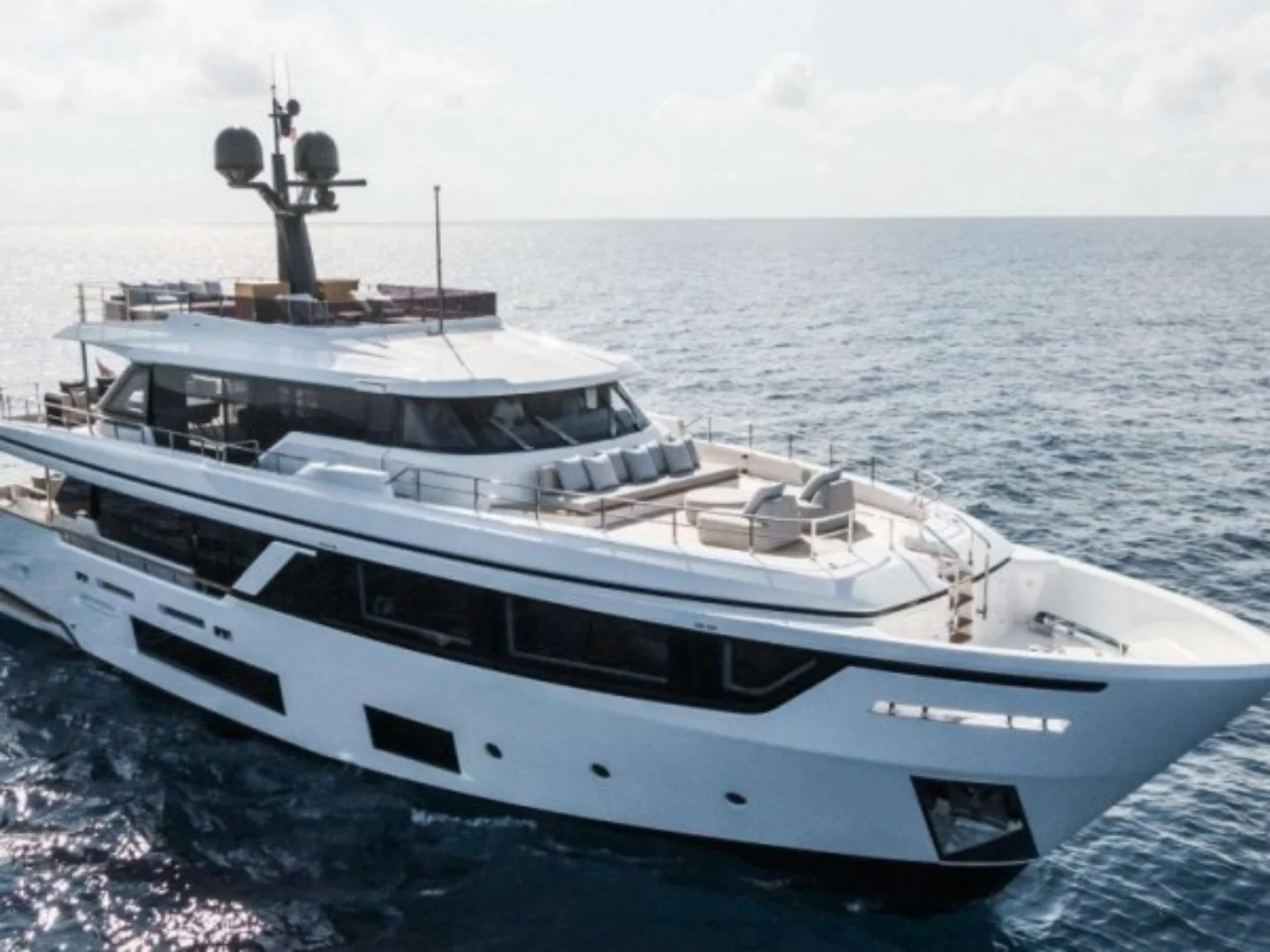 MRS L |  Custom Line Navetta 30 - Photo 2