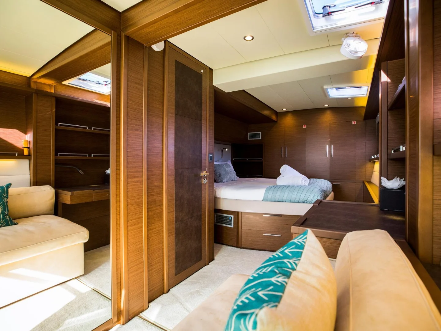 LADY FIONA | Lagoon 620 - Photo 15
