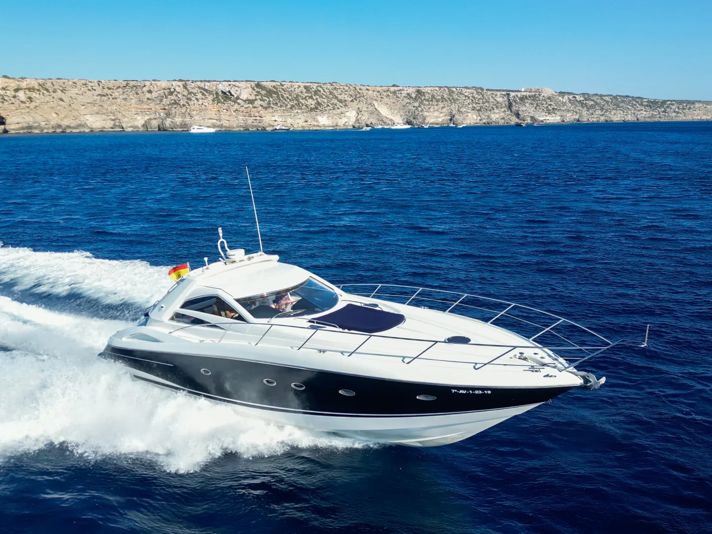 STRESS | Sunseeker Portofino 53 - Photo 11