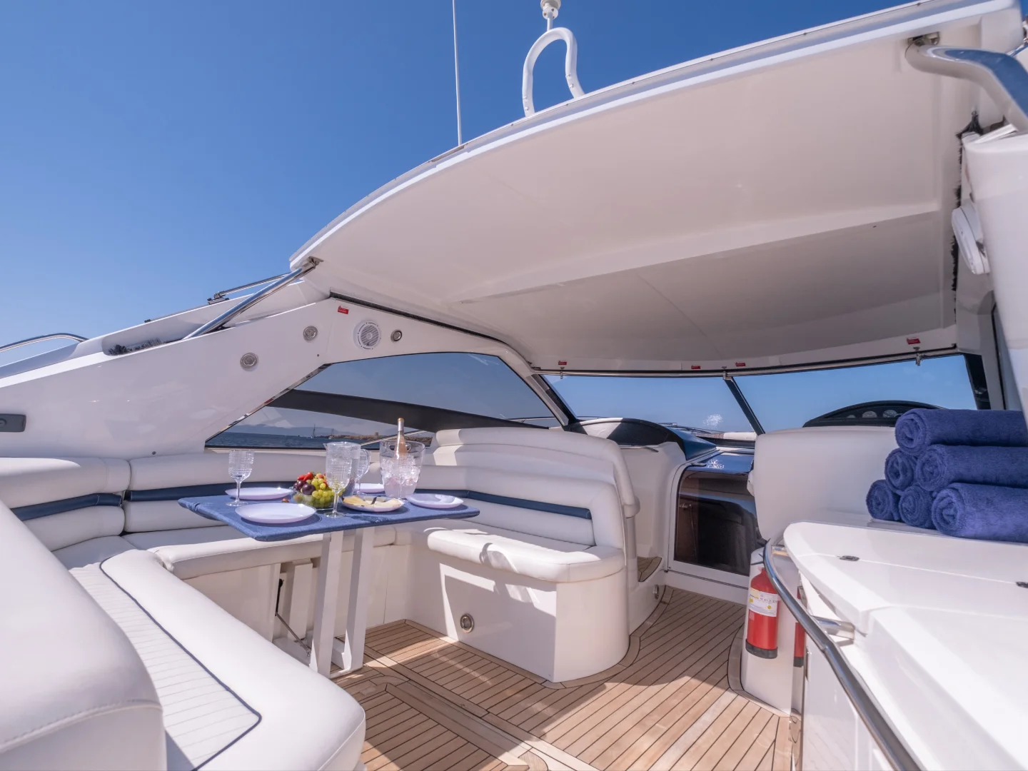 STRESS | Sunseeker Portofino 53 - Photo 28
