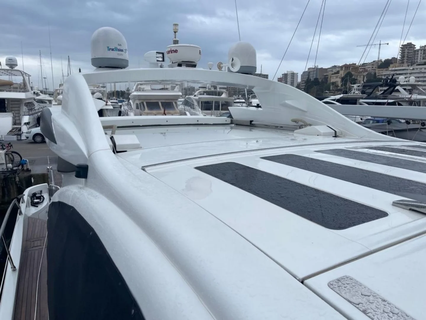 Azimut 68 S of 2007 for Sale - Photo 8