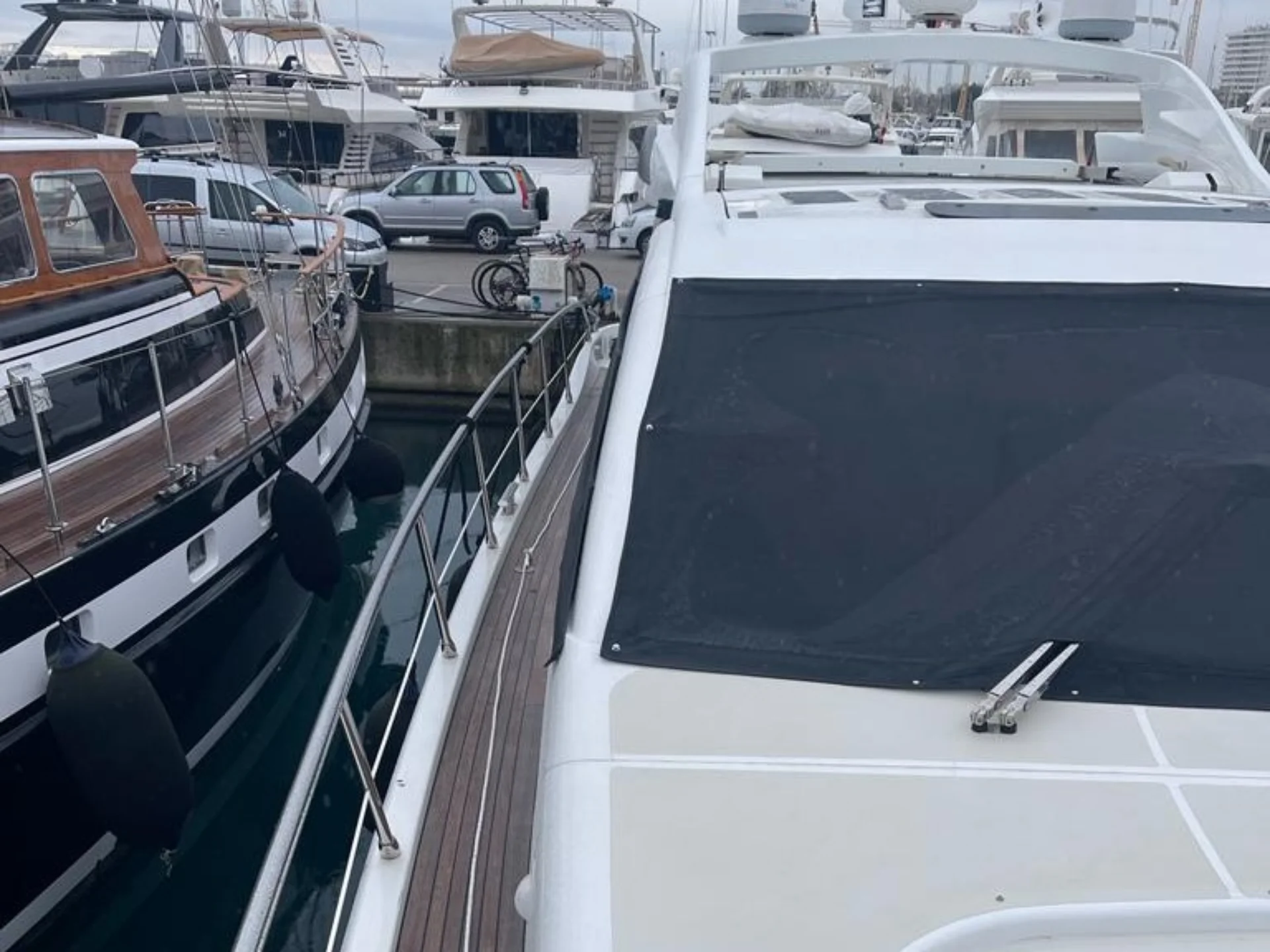 Azimut 68 S of 2007 for Sale - Photo 7